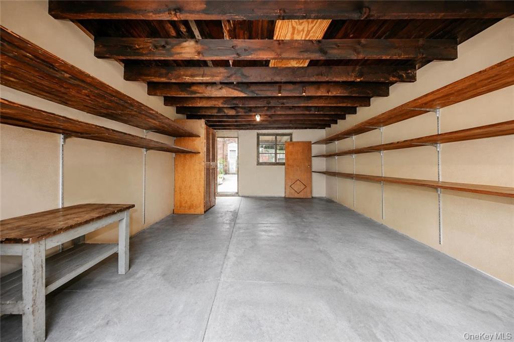 2007 E 28th Street Property Photo 21