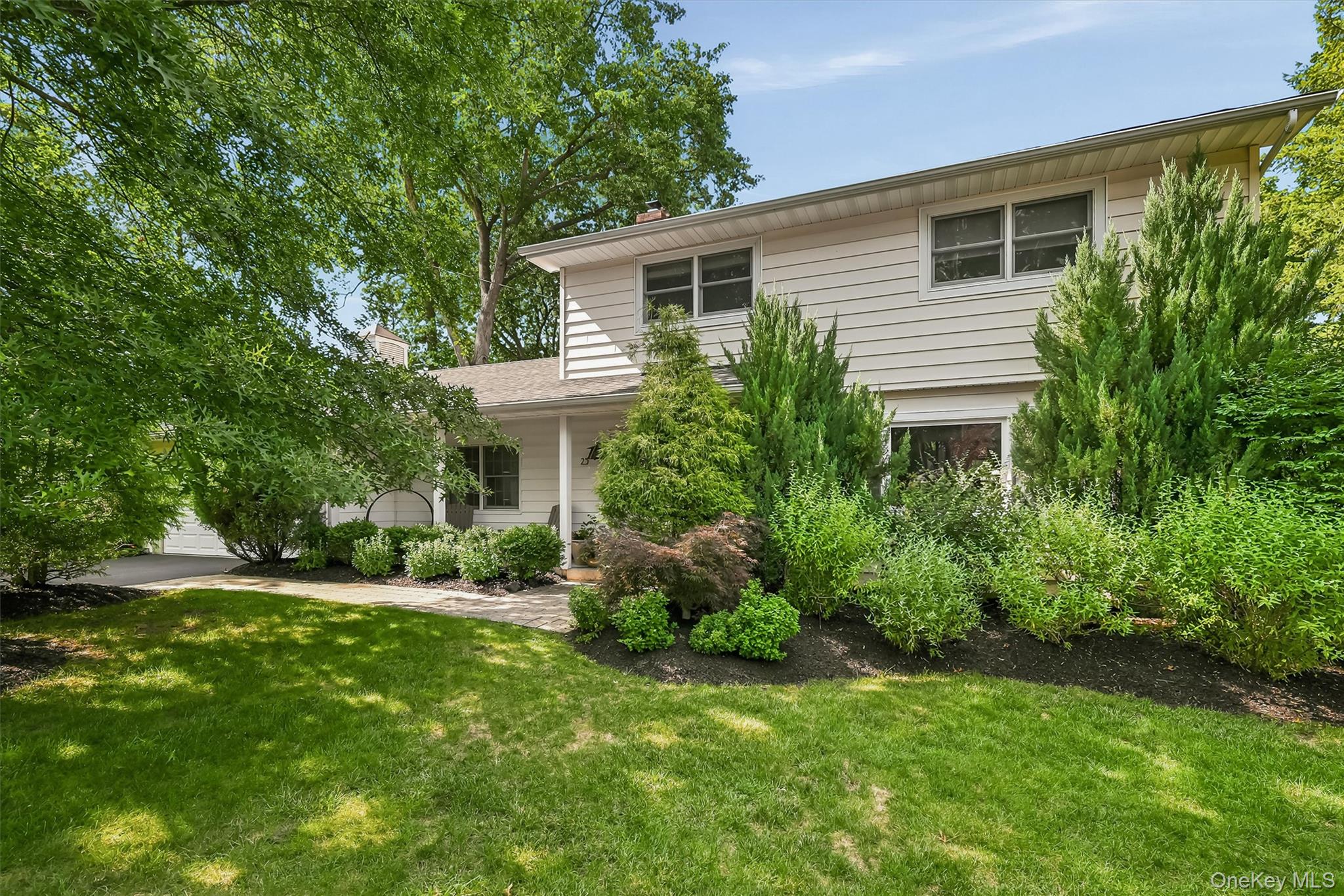 25 Meadow Avenue Property Photo 1