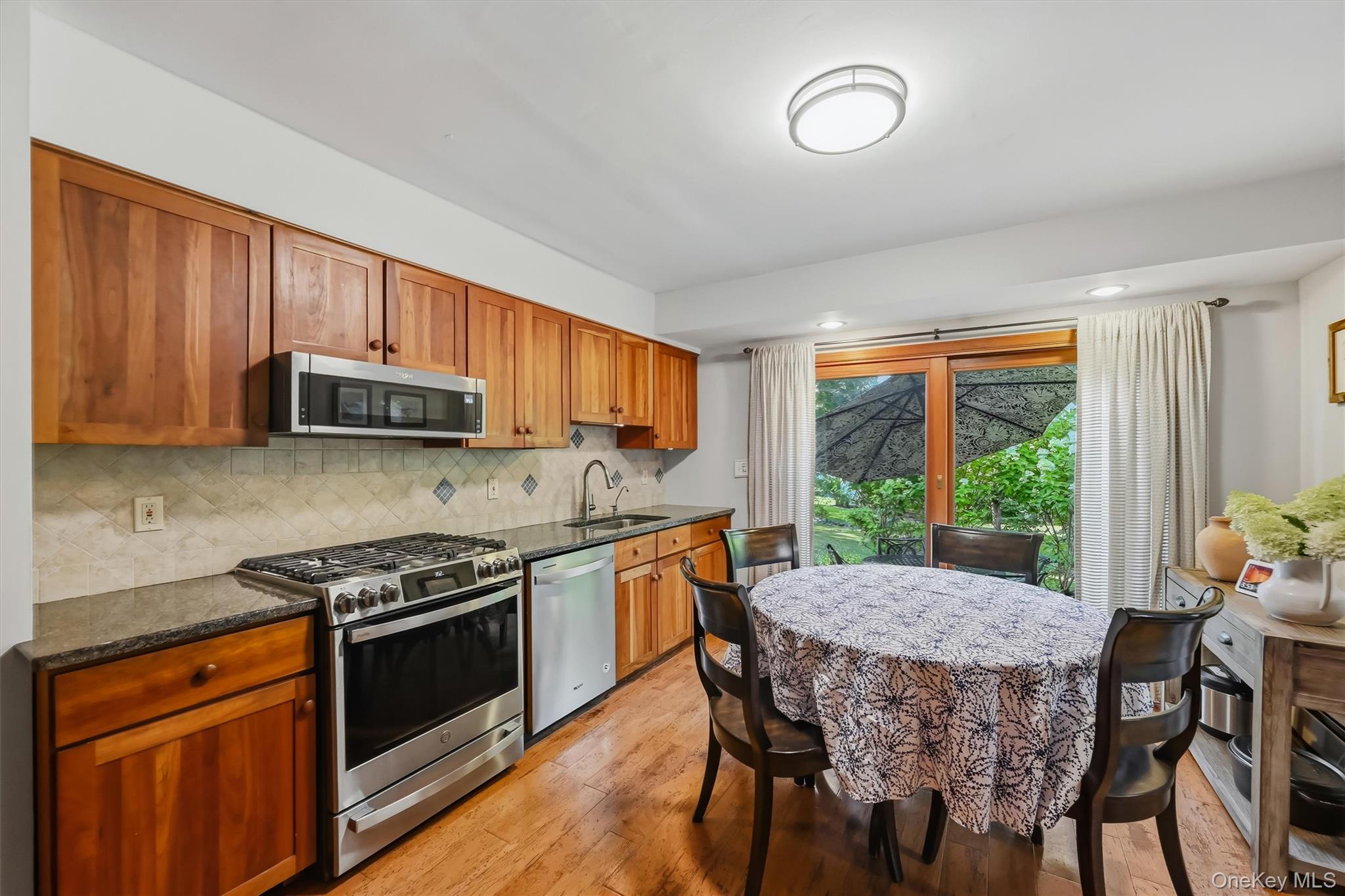 25 Meadow Avenue Property Photo 15