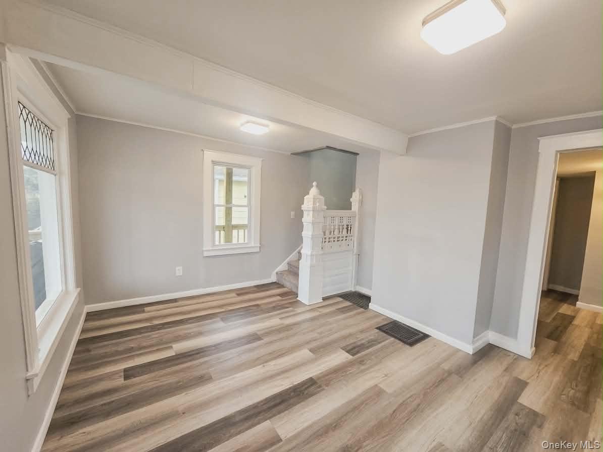 190 Conklin Avenue Property Photo 2