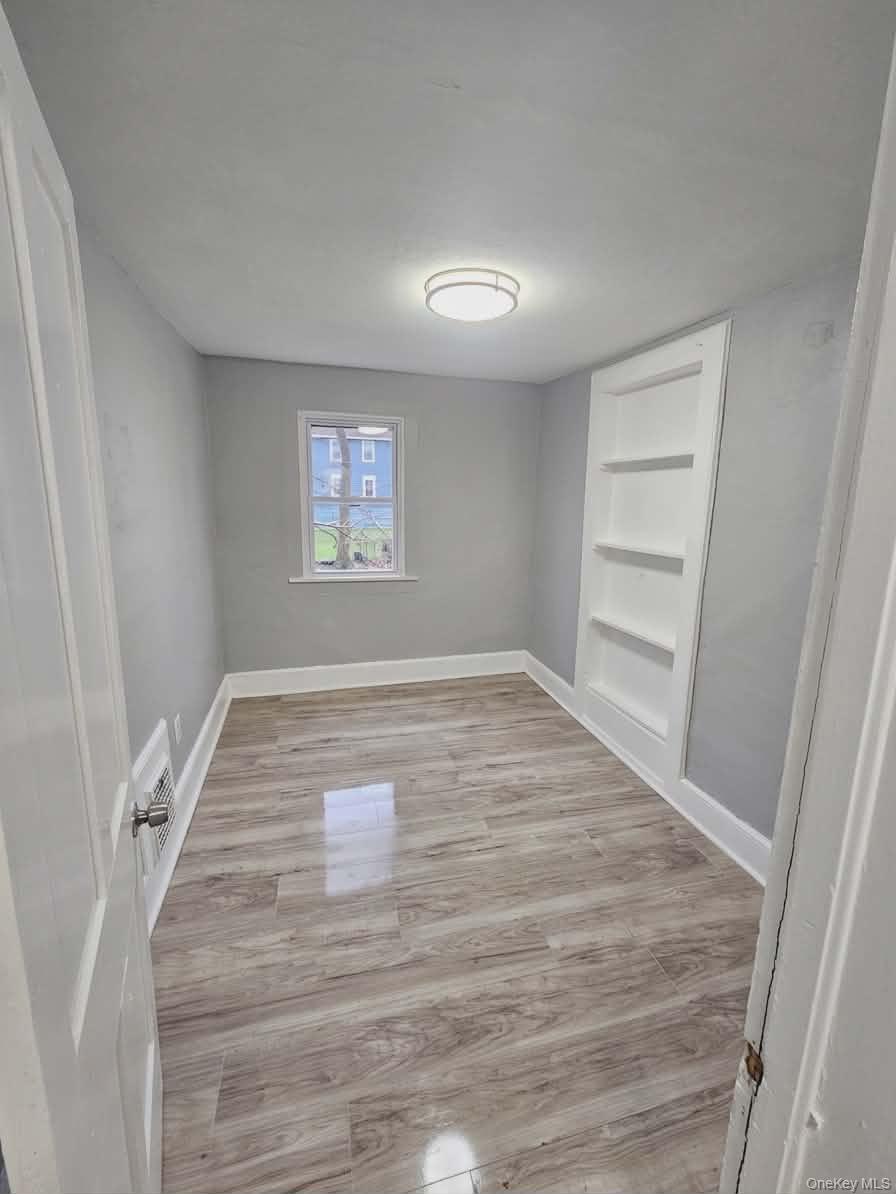 190 Conklin Avenue Property Photo 7