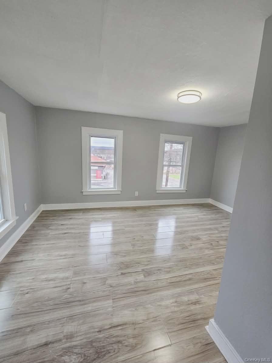 190 Conklin Avenue Property Photo 10