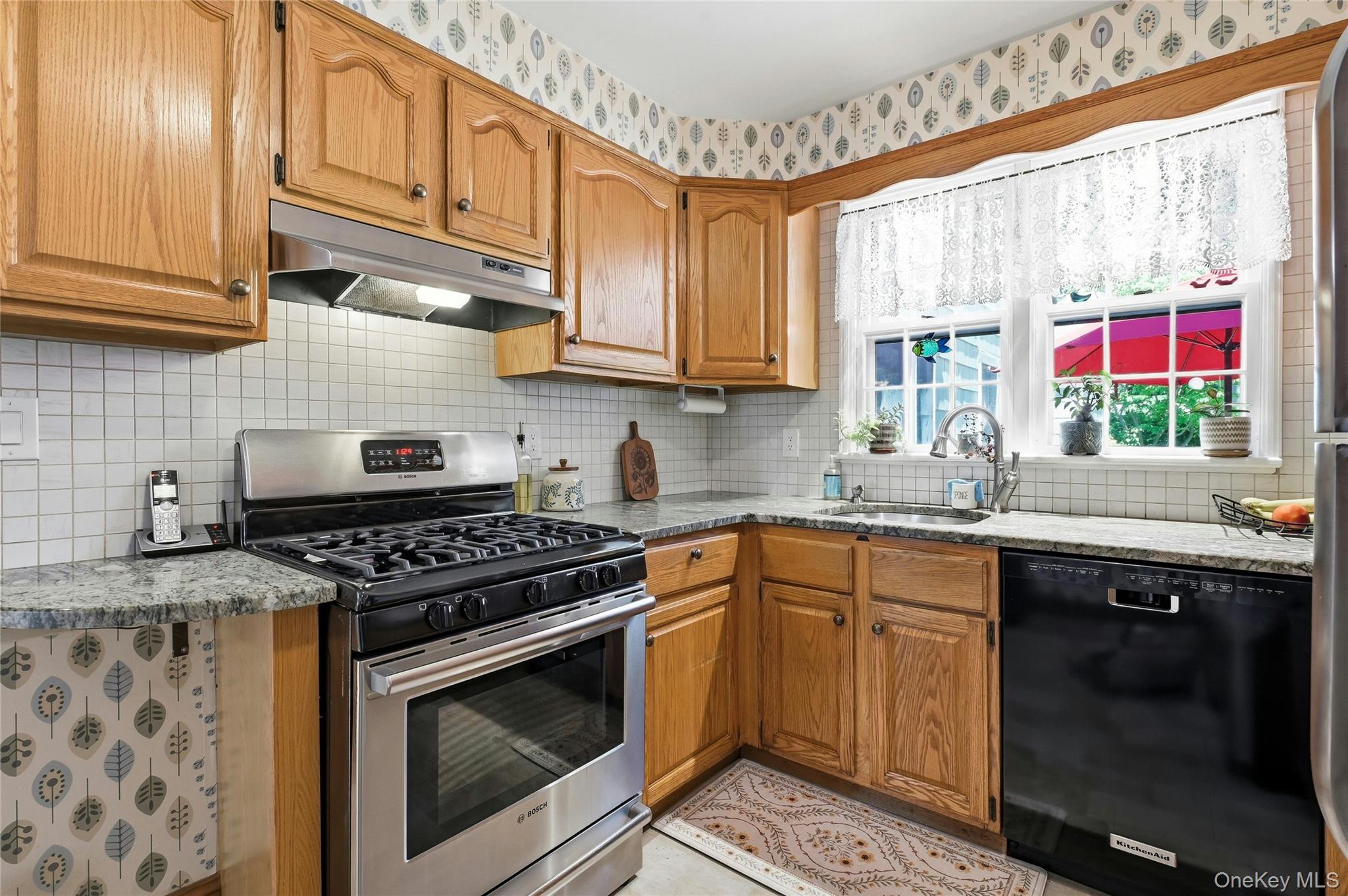 10 Polly Lane Property Photo 12