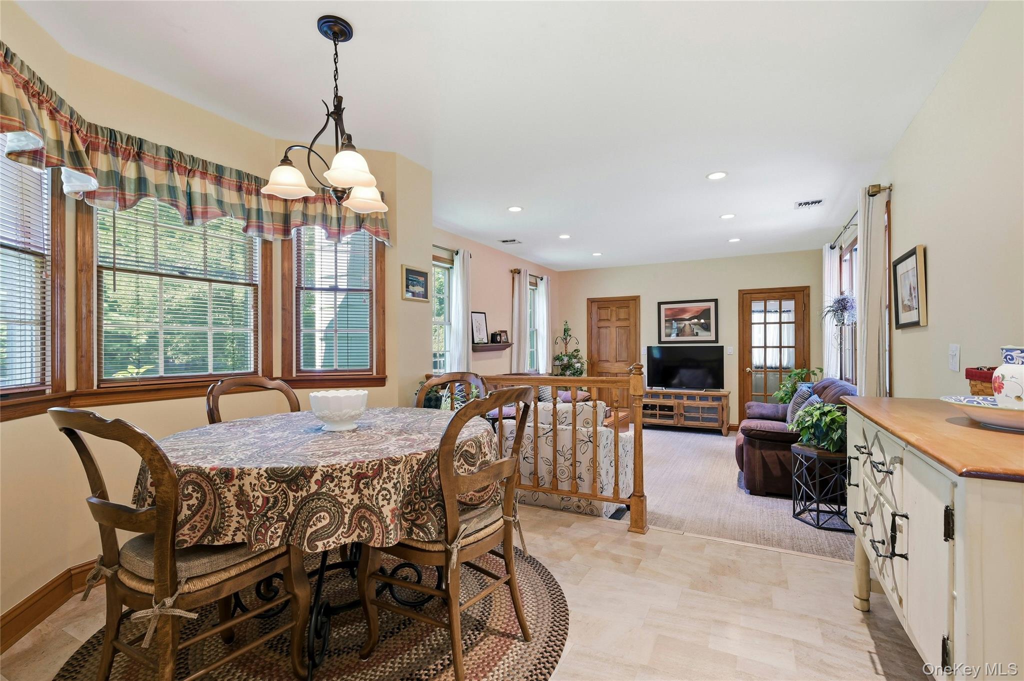 10 Polly Lane Property Photo 14