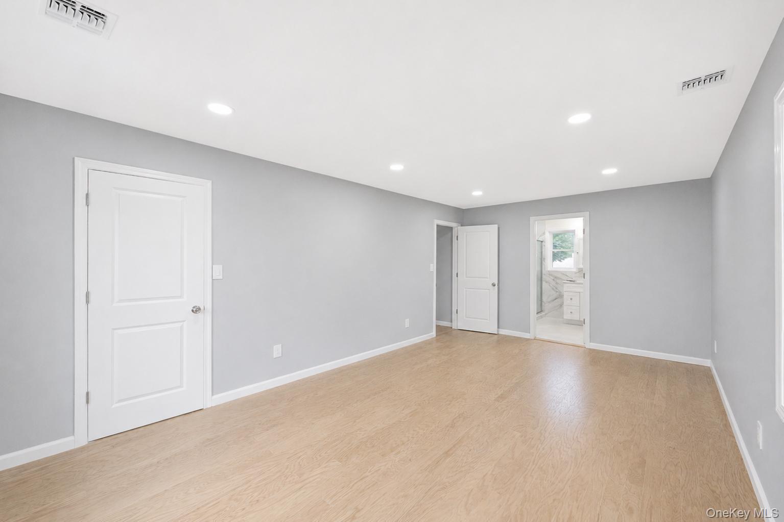 306 Greeley Avenue Property Photo 22