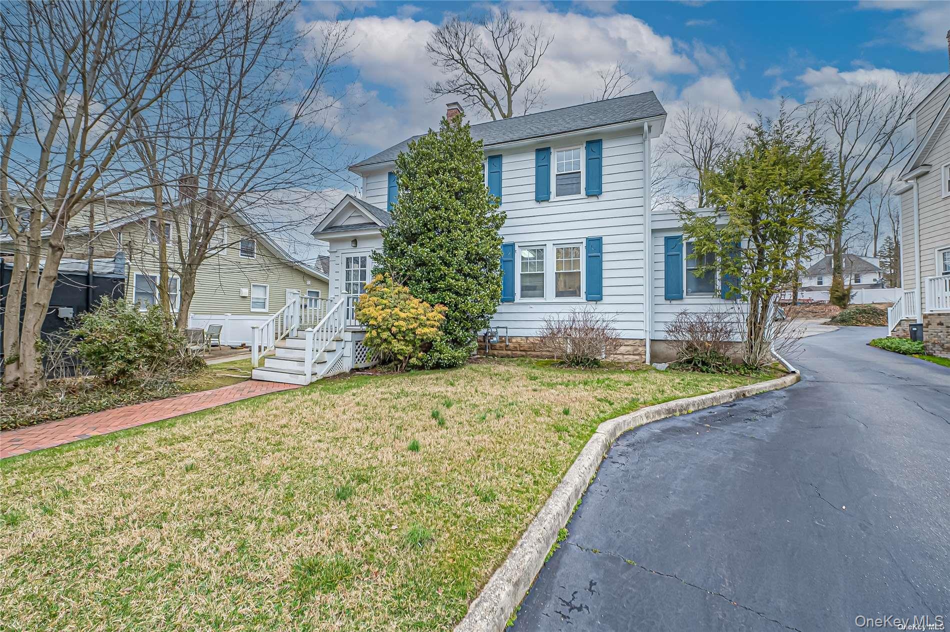 424 New York Avenue Property Photo 1
