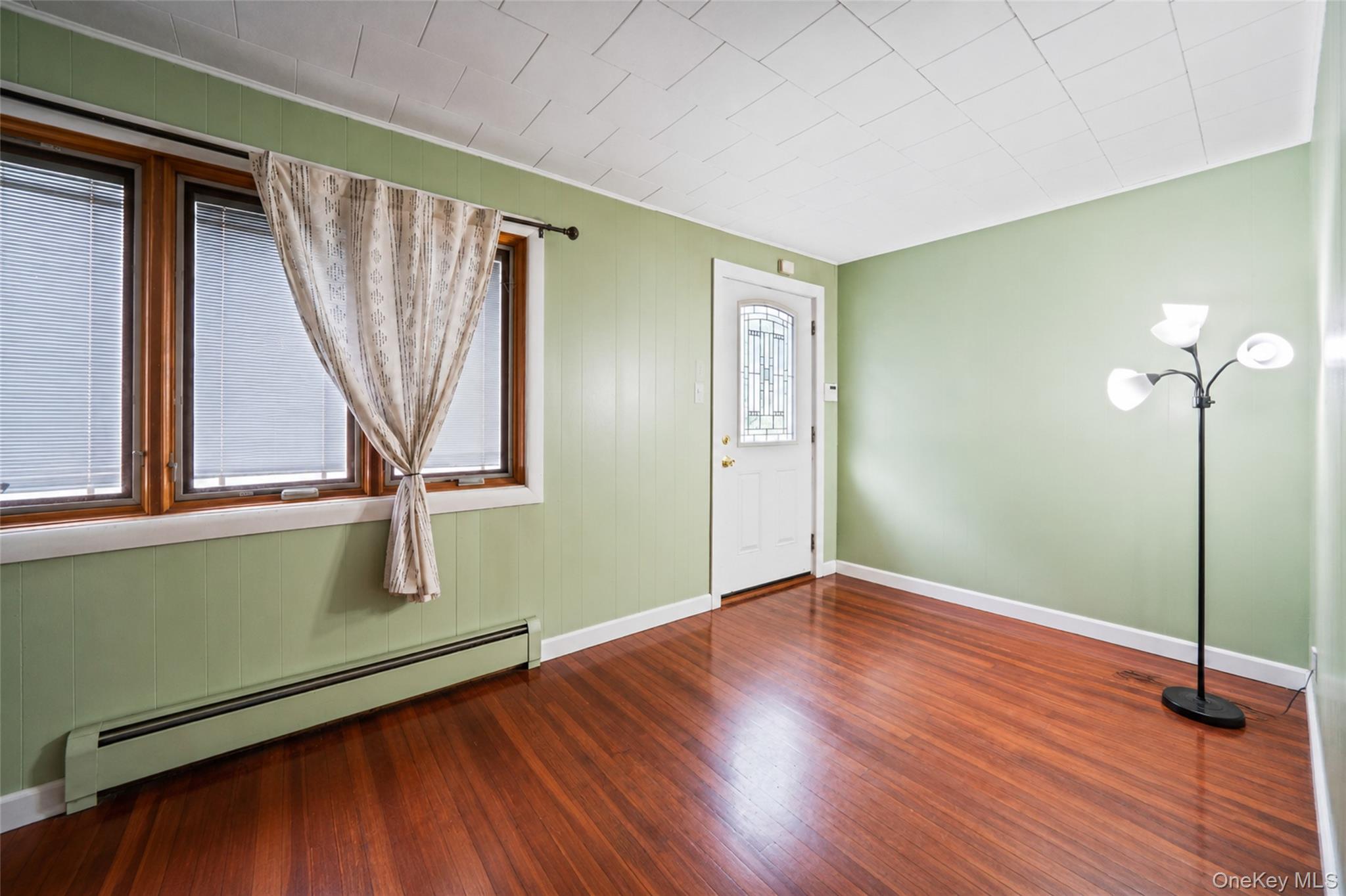 214 Lowell Avenue Property Photo 8