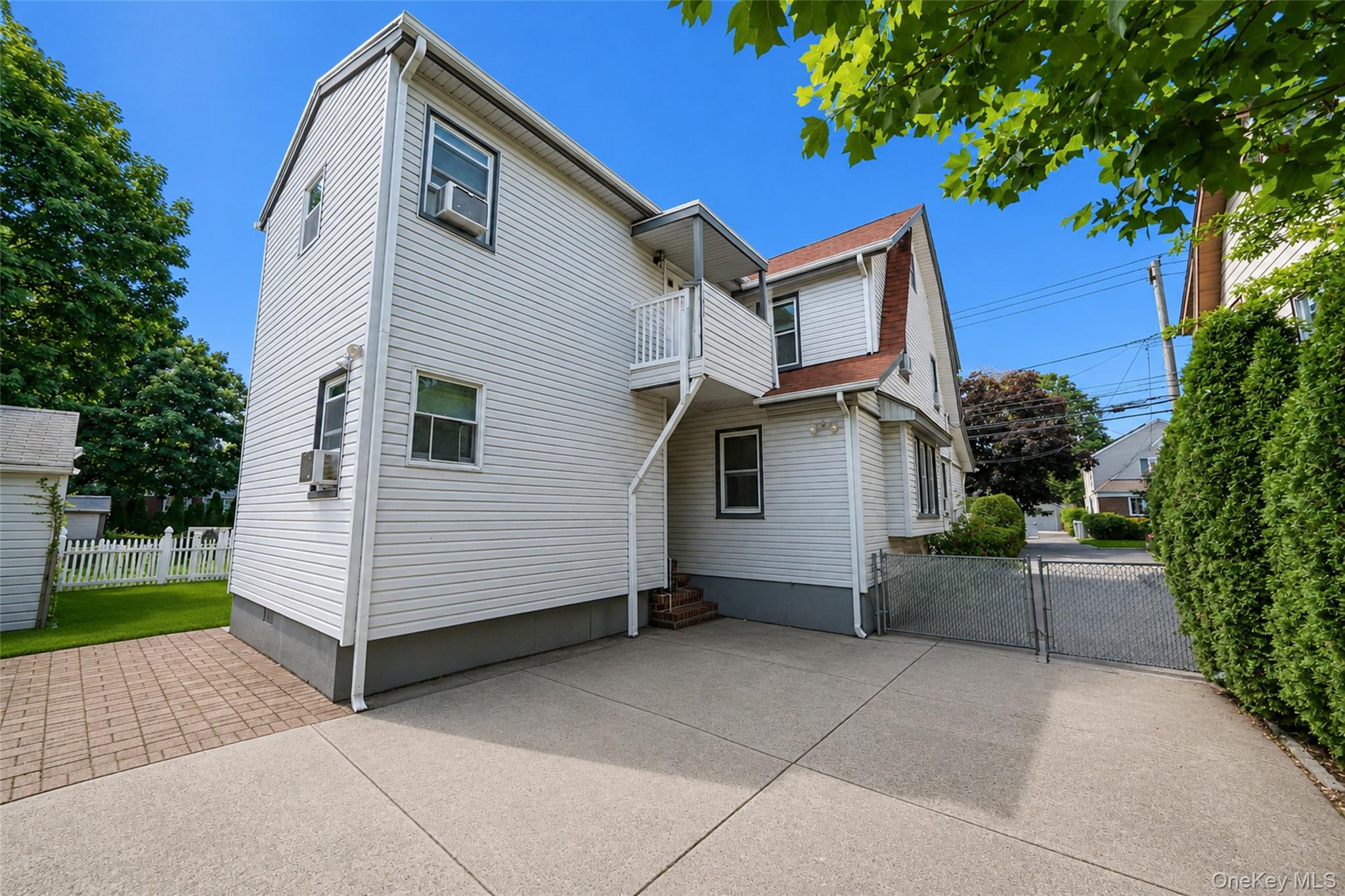 214 Lowell Avenue Property Photo 30
