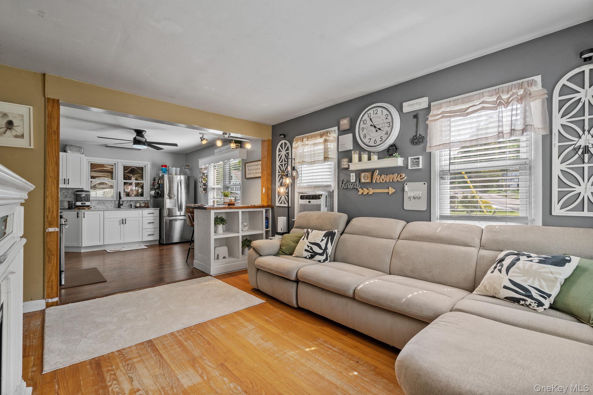 54 Boulevard Property Photo 4