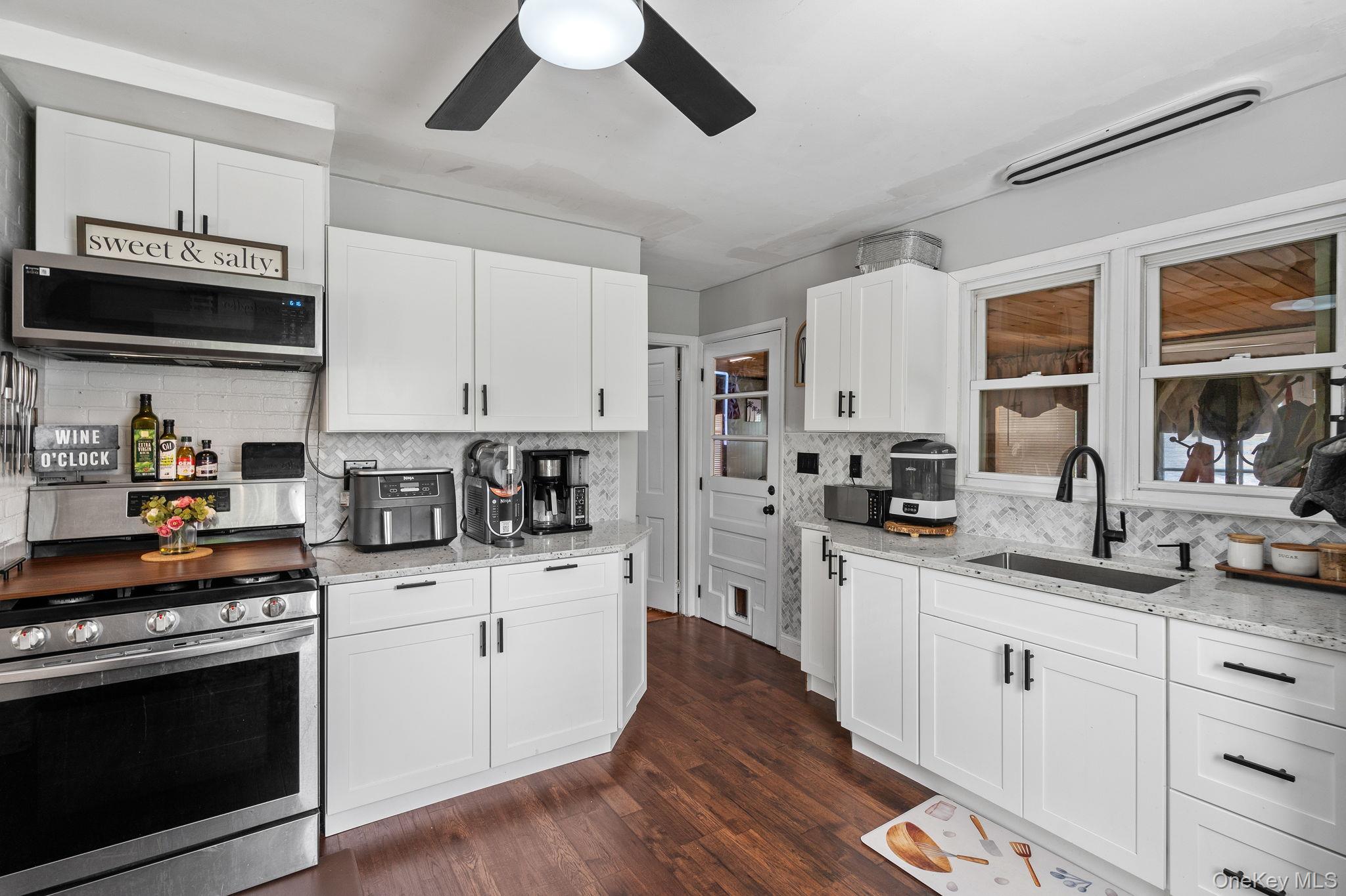 54 Boulevard Property Photo 25