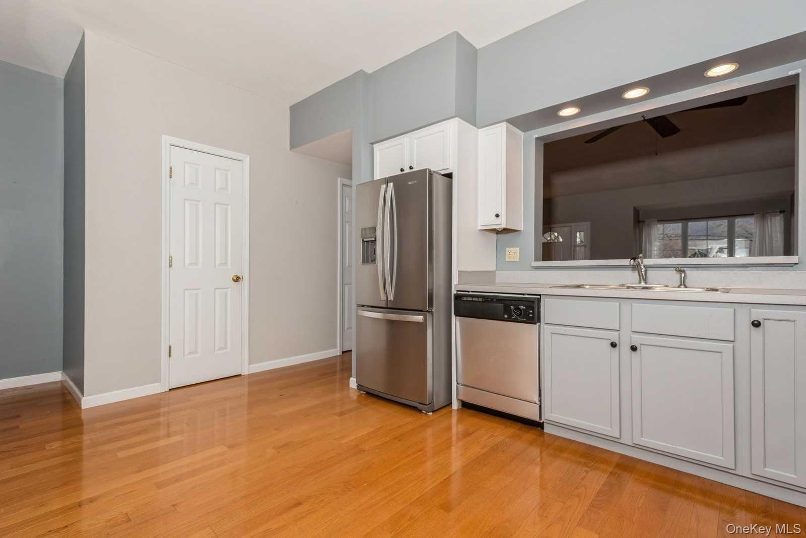 52 Schenck Avenue Property Photo 14