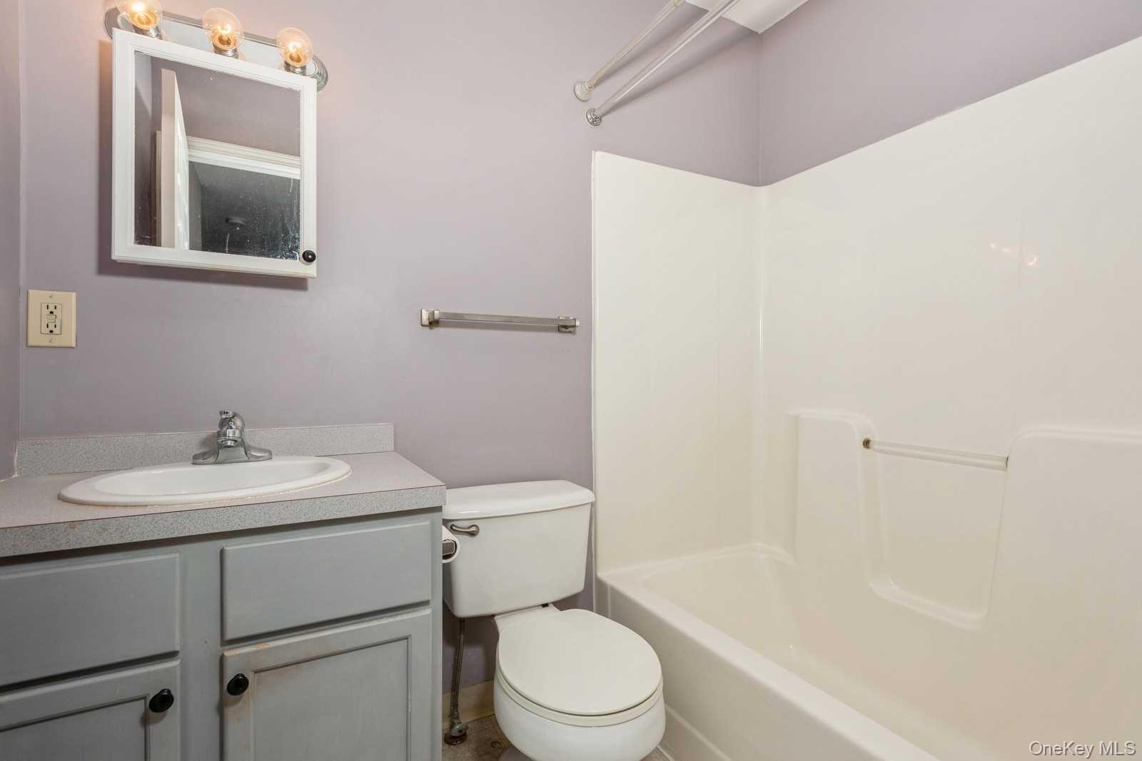 52 Schenck Avenue Property Photo 23