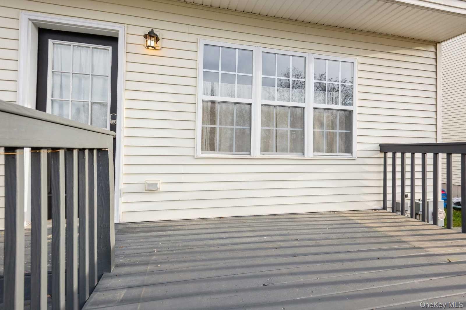 52 Schenck Avenue Property Photo 32