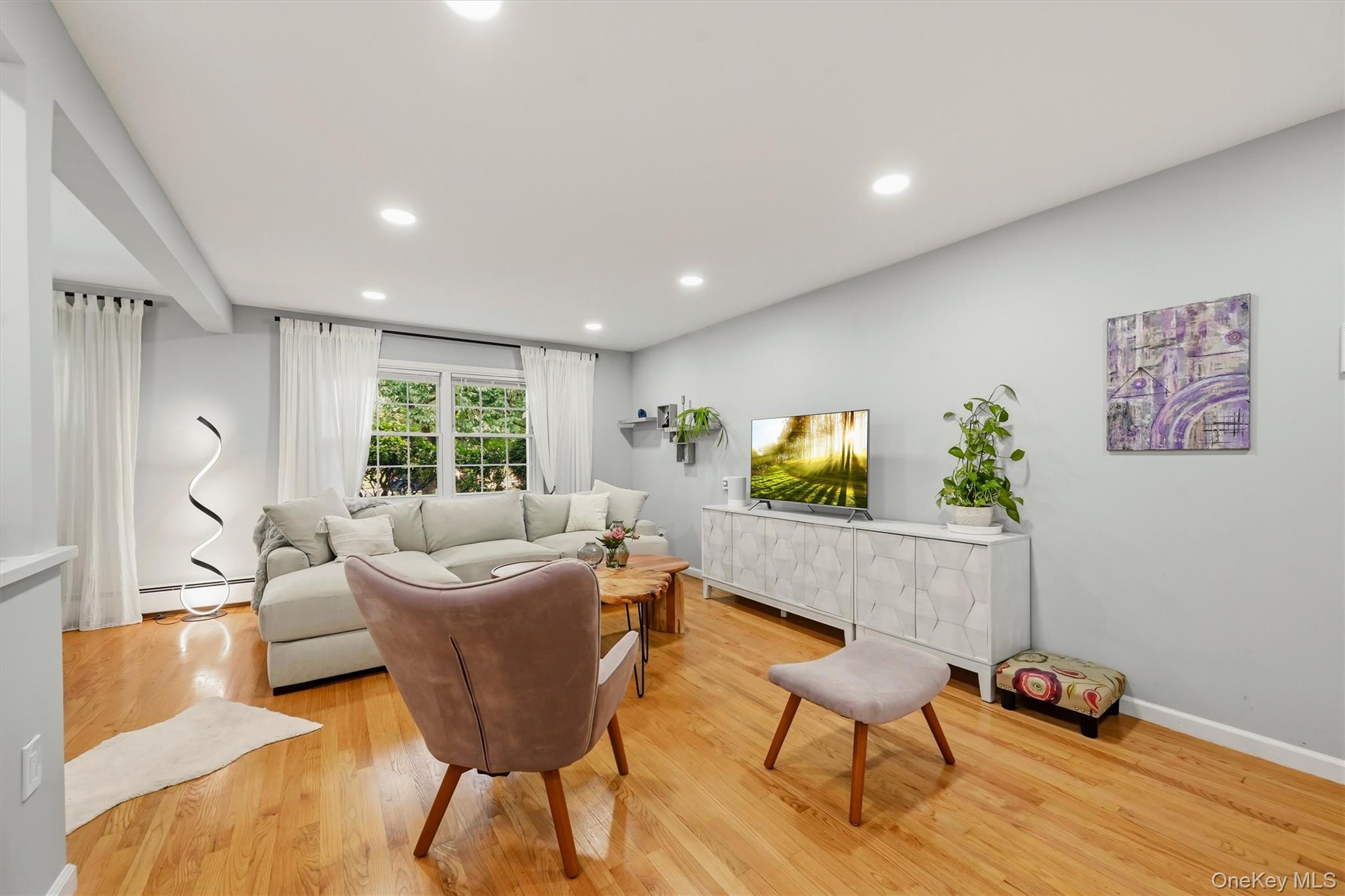264 Parkside Drive Property Photo 8