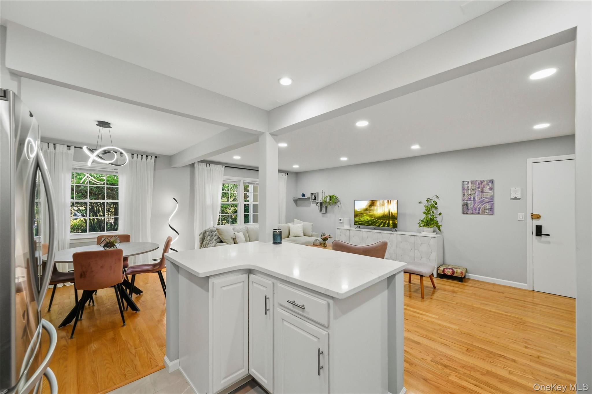 264 Parkside Drive Property Photo 14