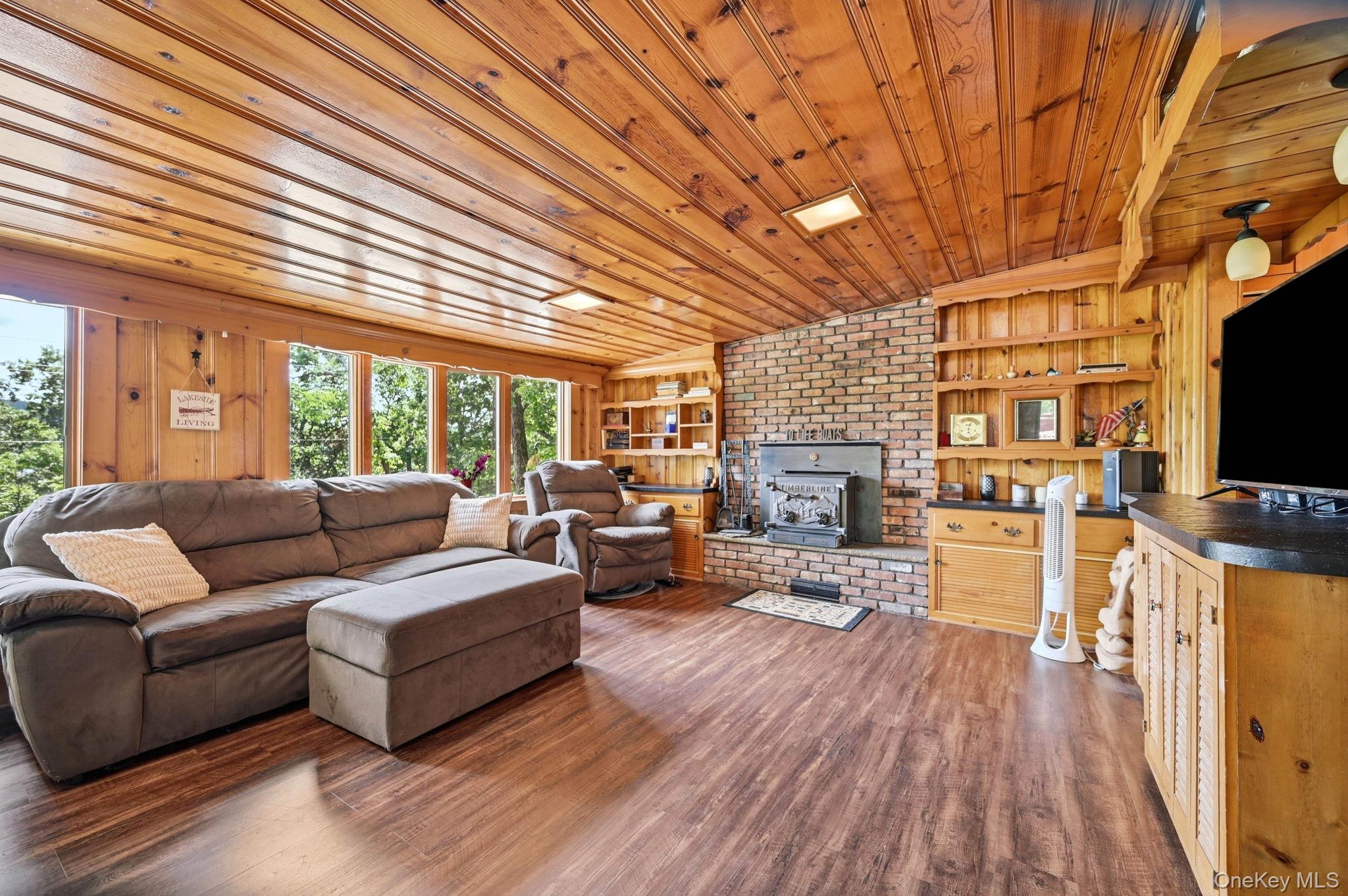 8 Stony Trail Property Photo 7