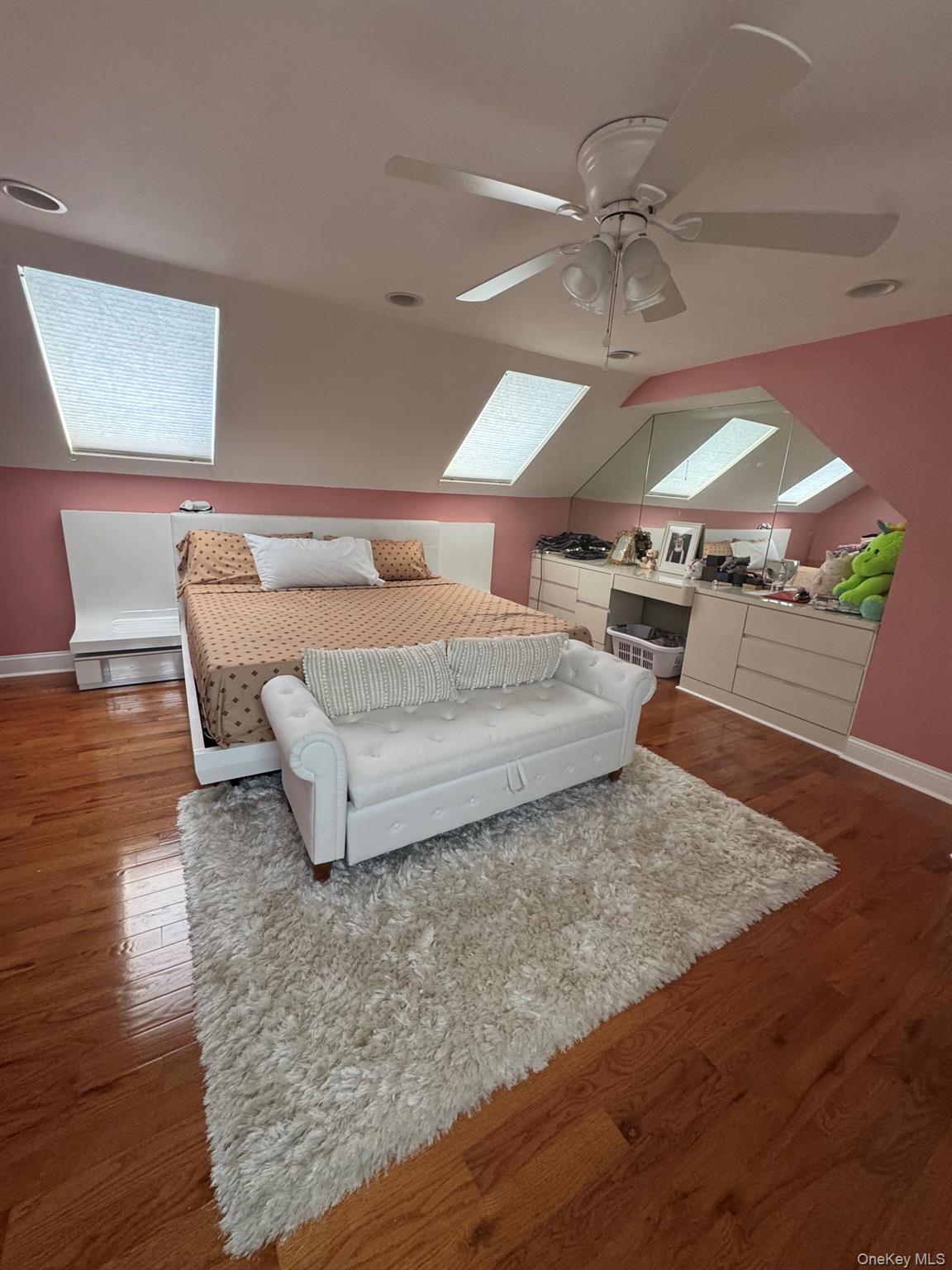 219 Vermont Avenue Property Photo 9