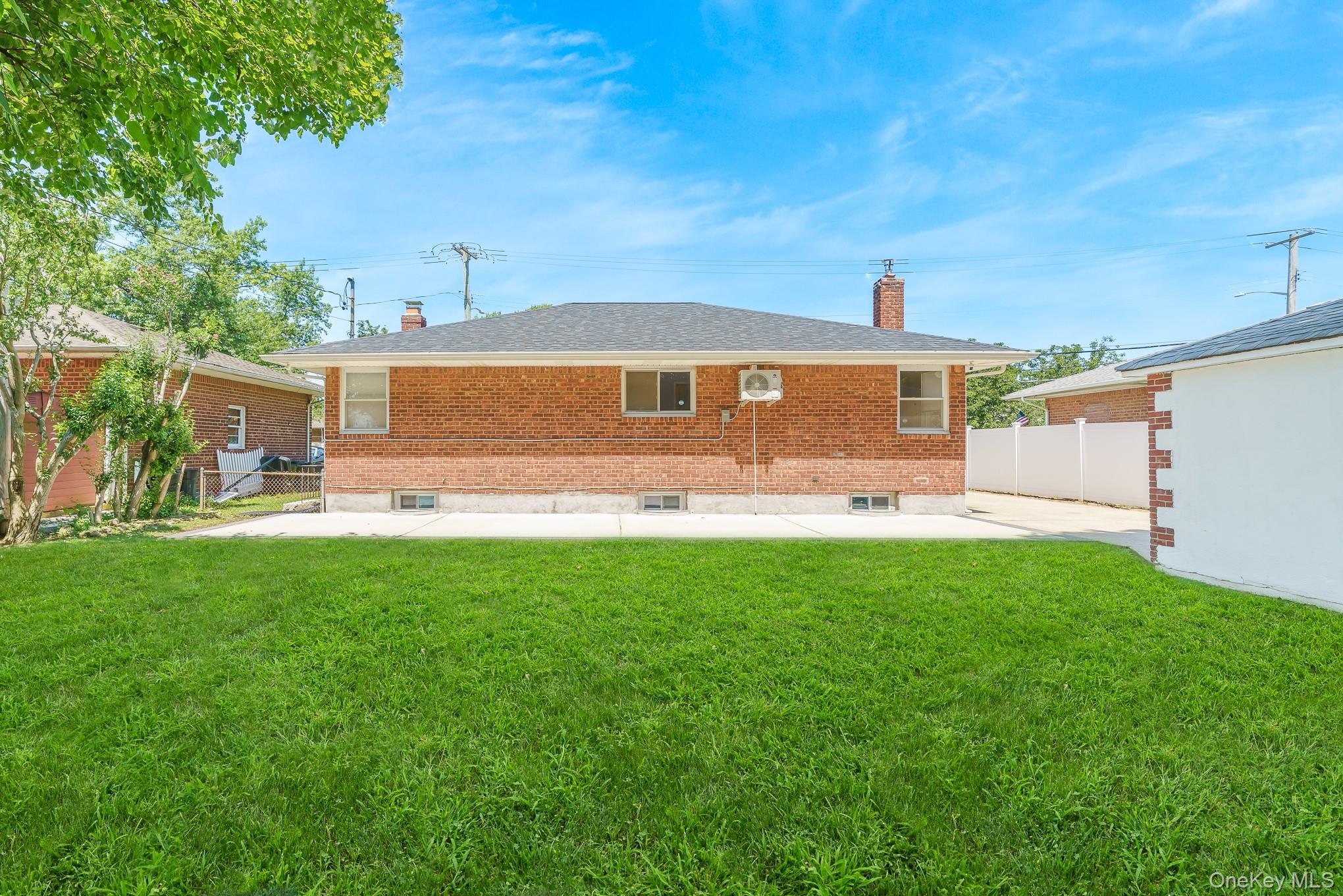 3900 Miller Place Property Photo 6