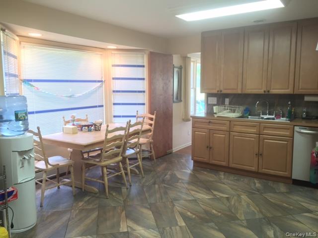 149 Lakeside Drive Property Photo 5
