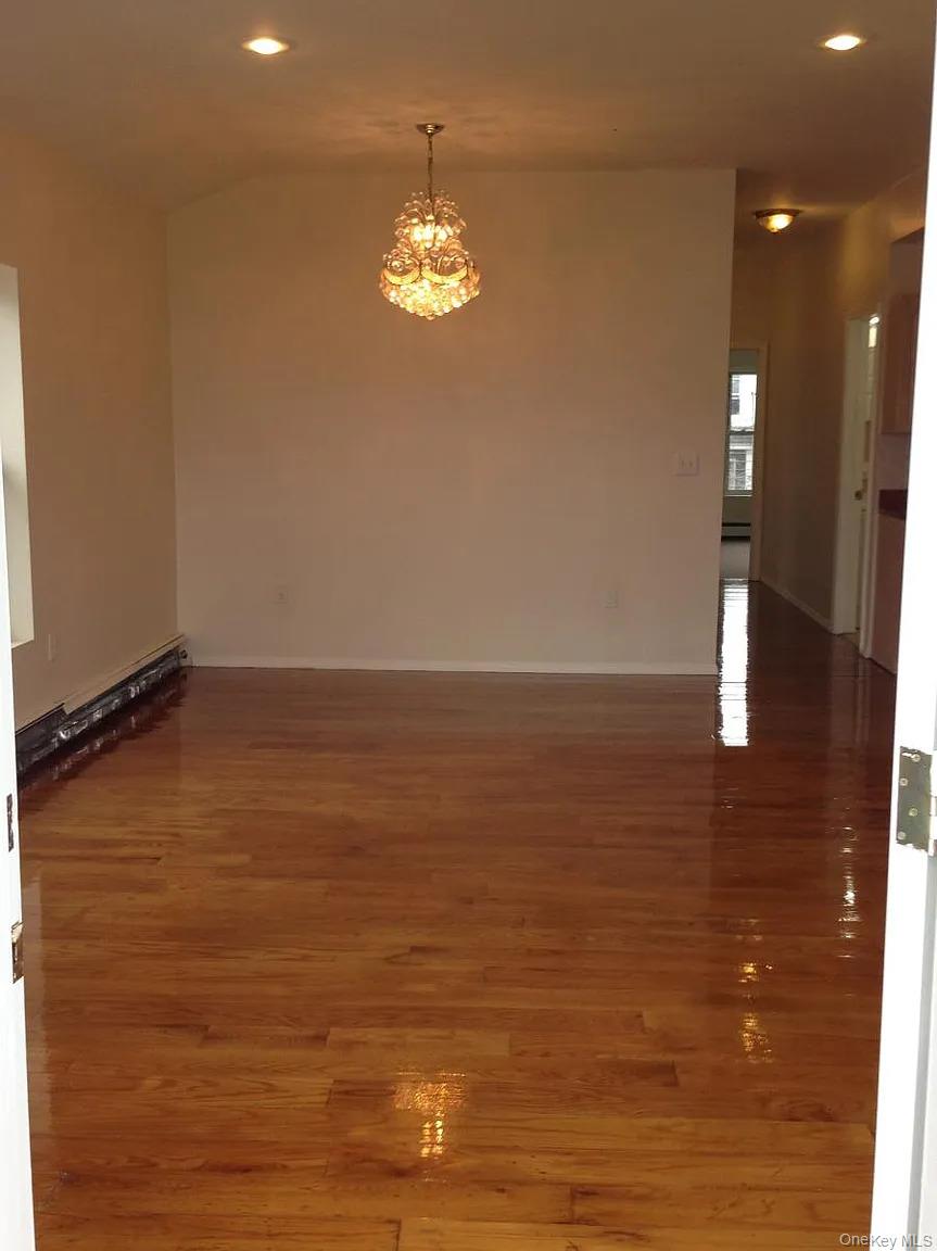 9718 125th Street Property Photo 5