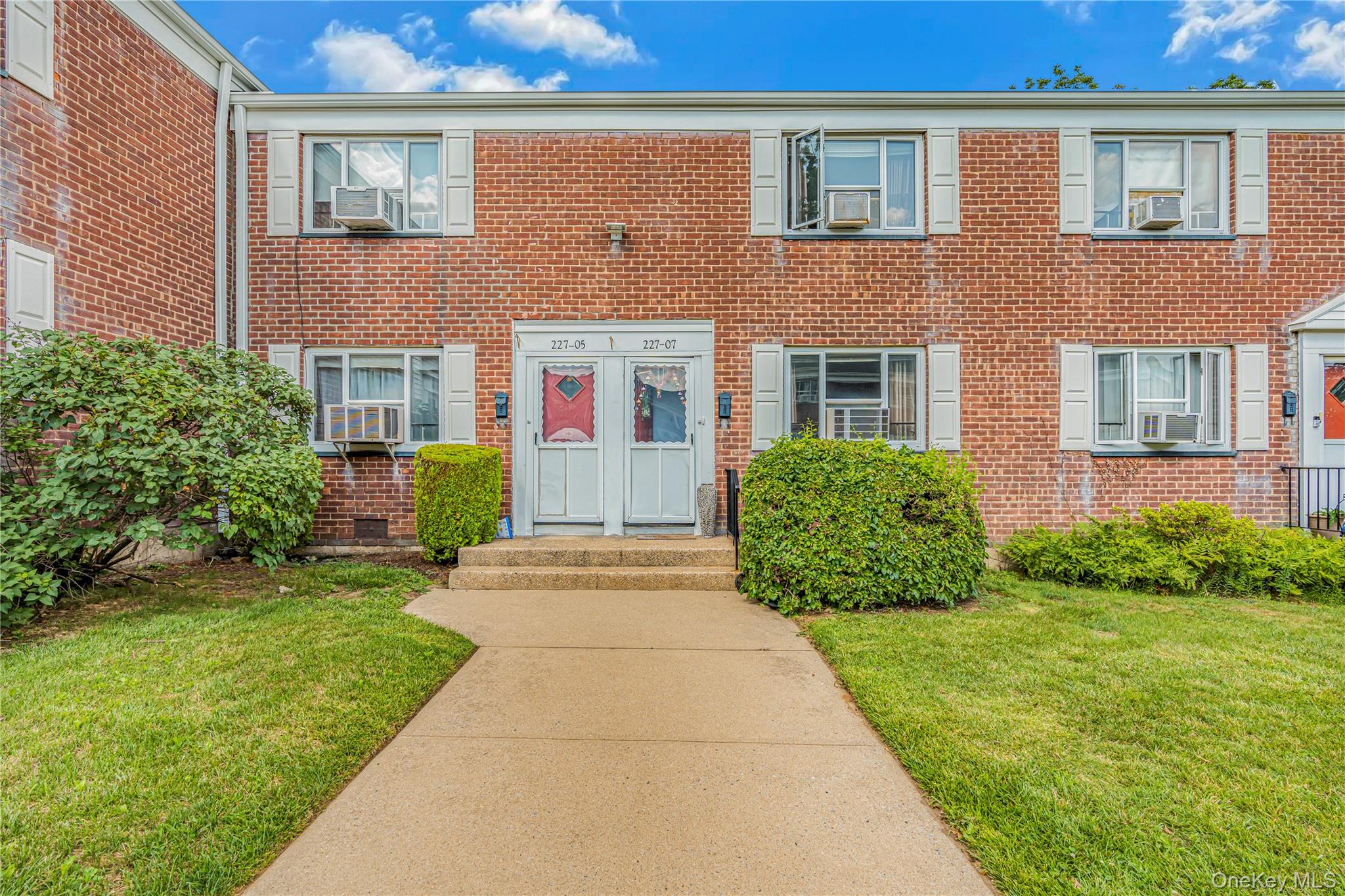 227-07 Hillside Avenue 516 Property Photo 1