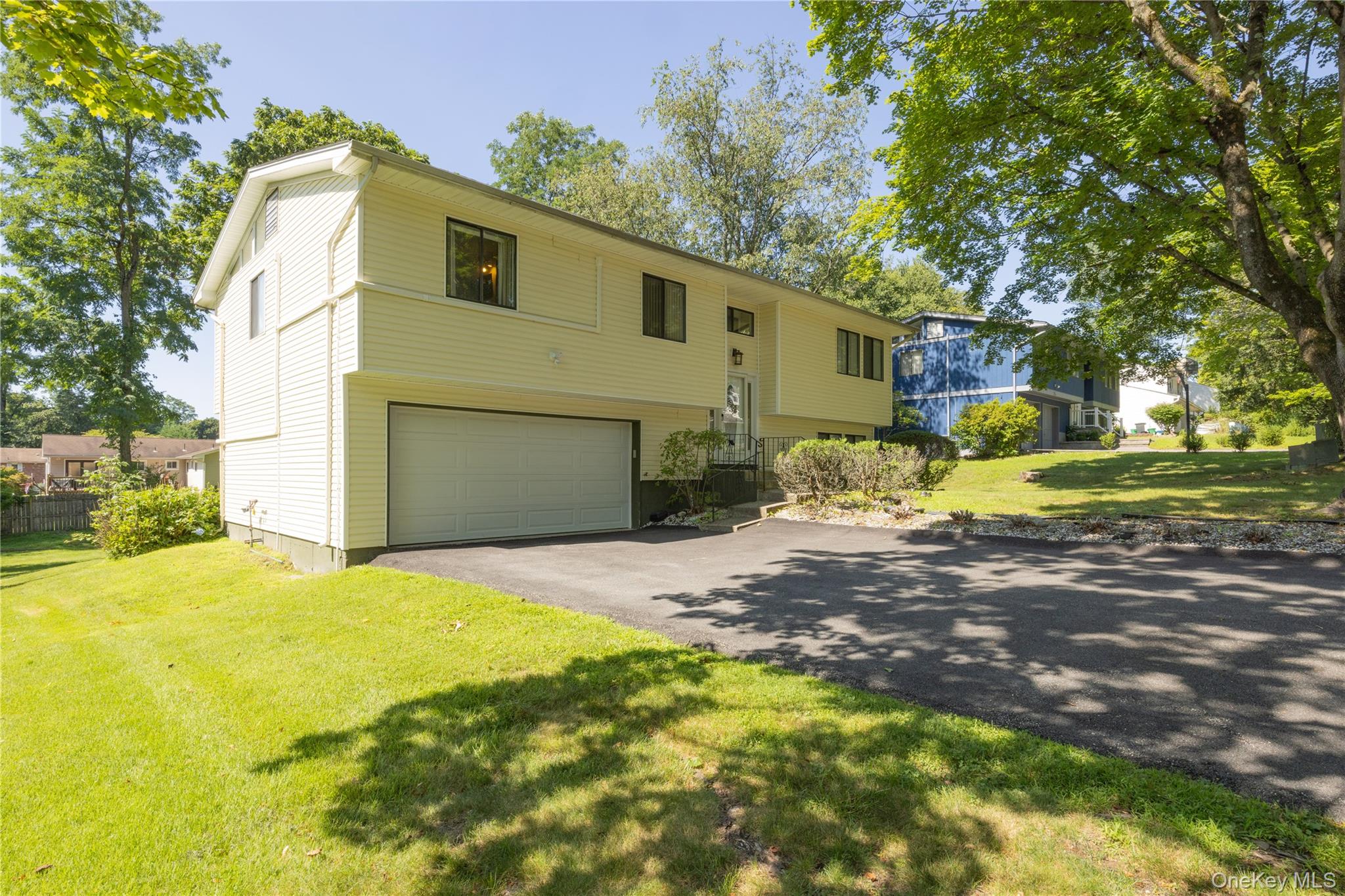 23 Carriage Lane Property Photo 9