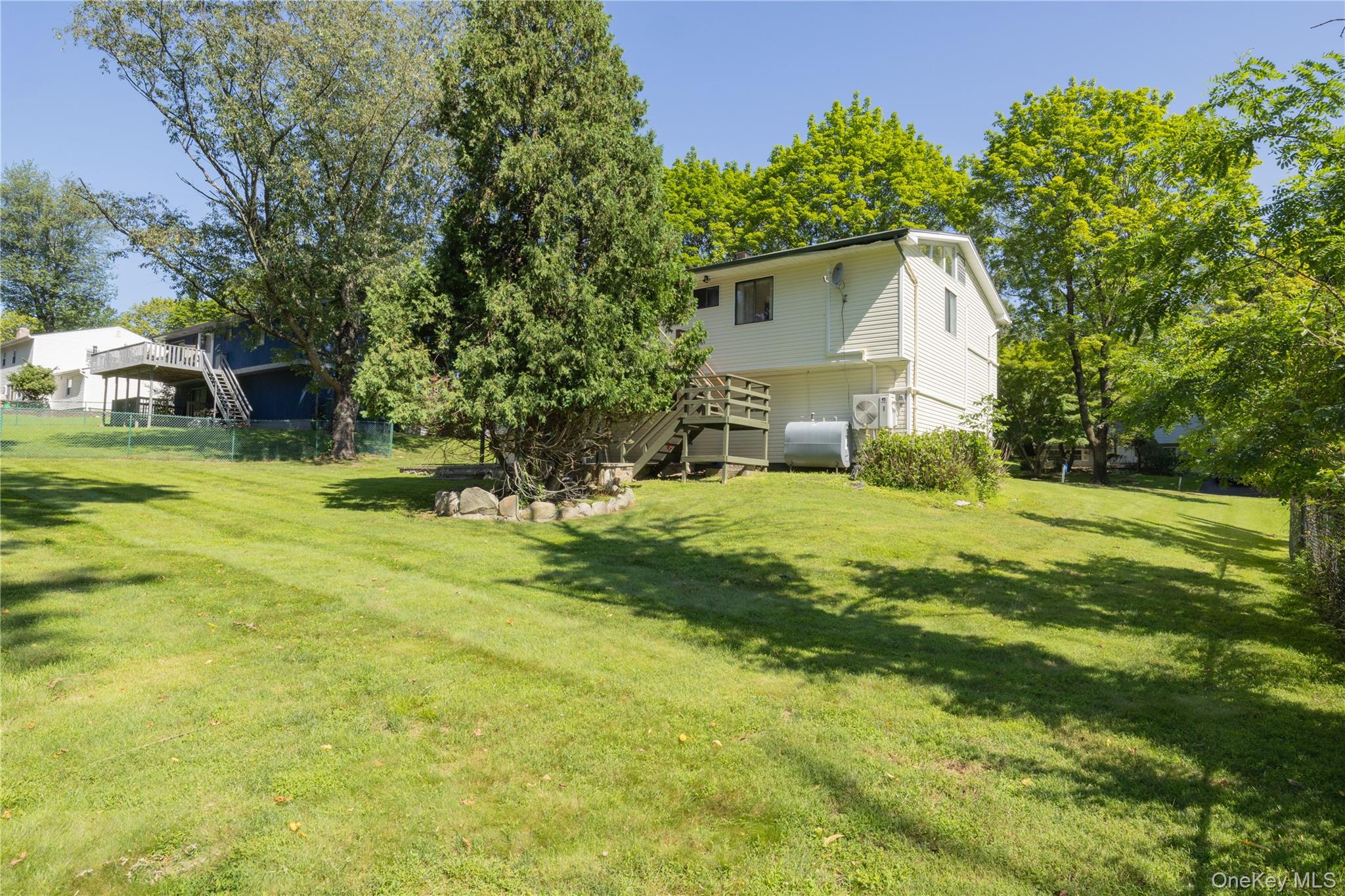 23 Carriage Lane Property Photo 13