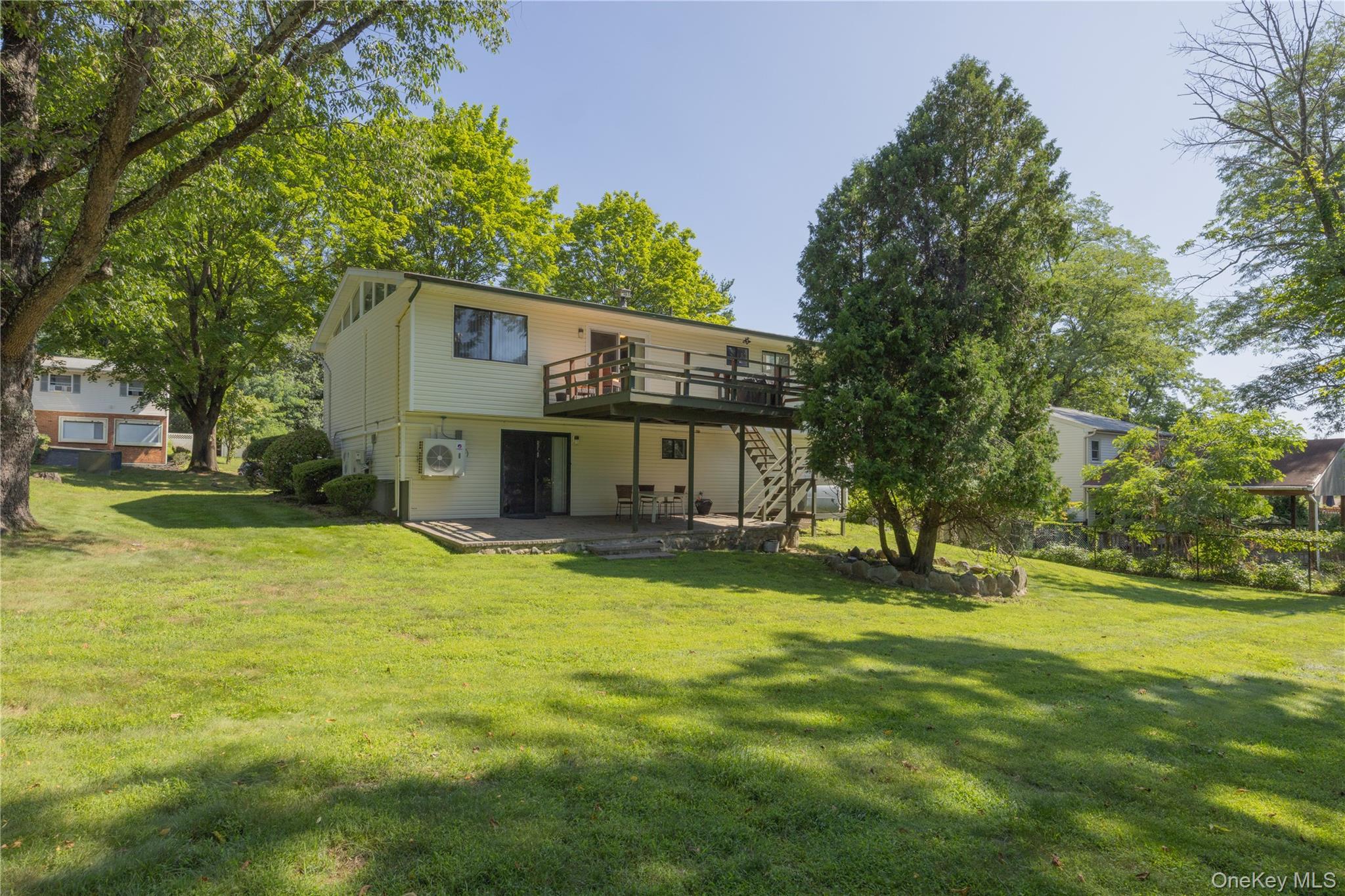 23 Carriage Lane Property Photo 18