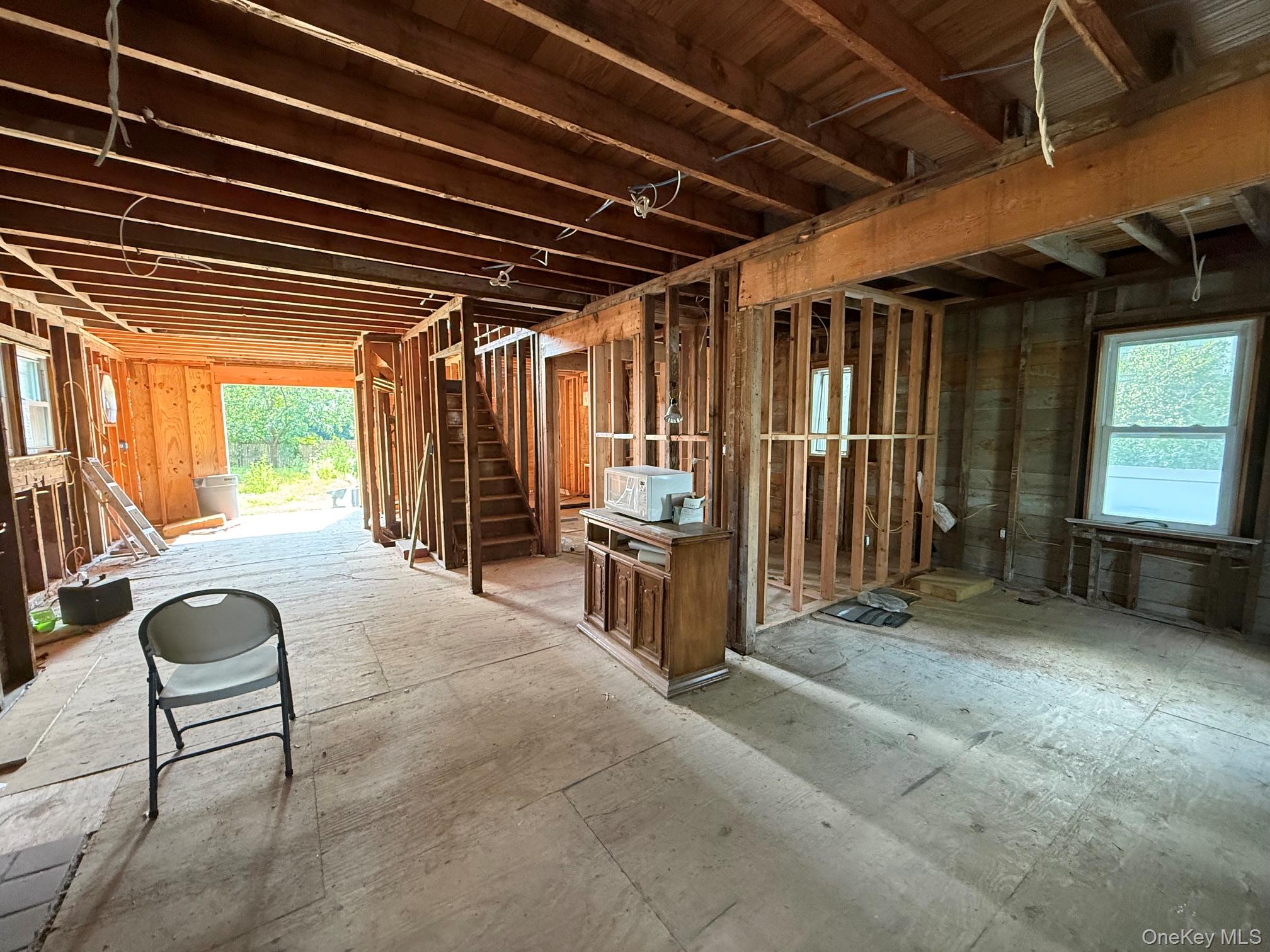 1014 Washington Drive Property Photo 7