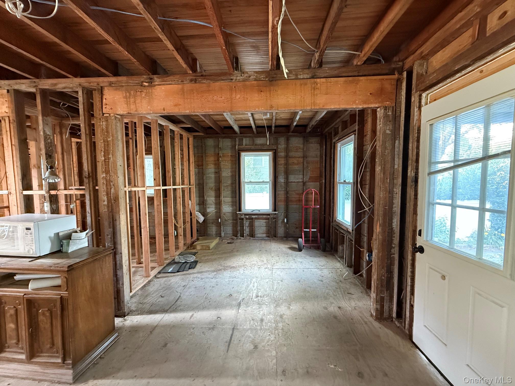 1014 Washington Drive Property Photo 8