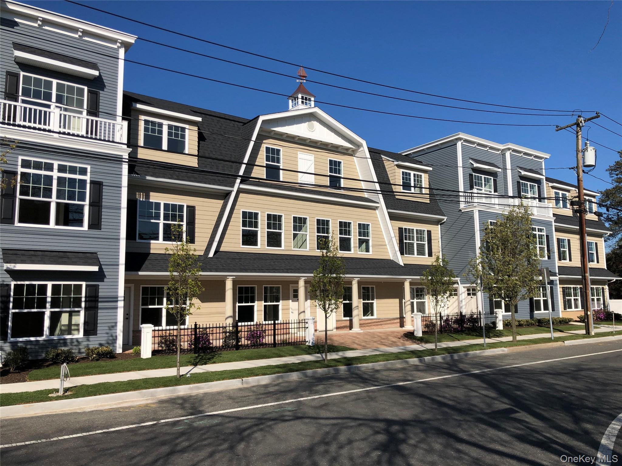 45 Fifth Avenue Property Photo 1