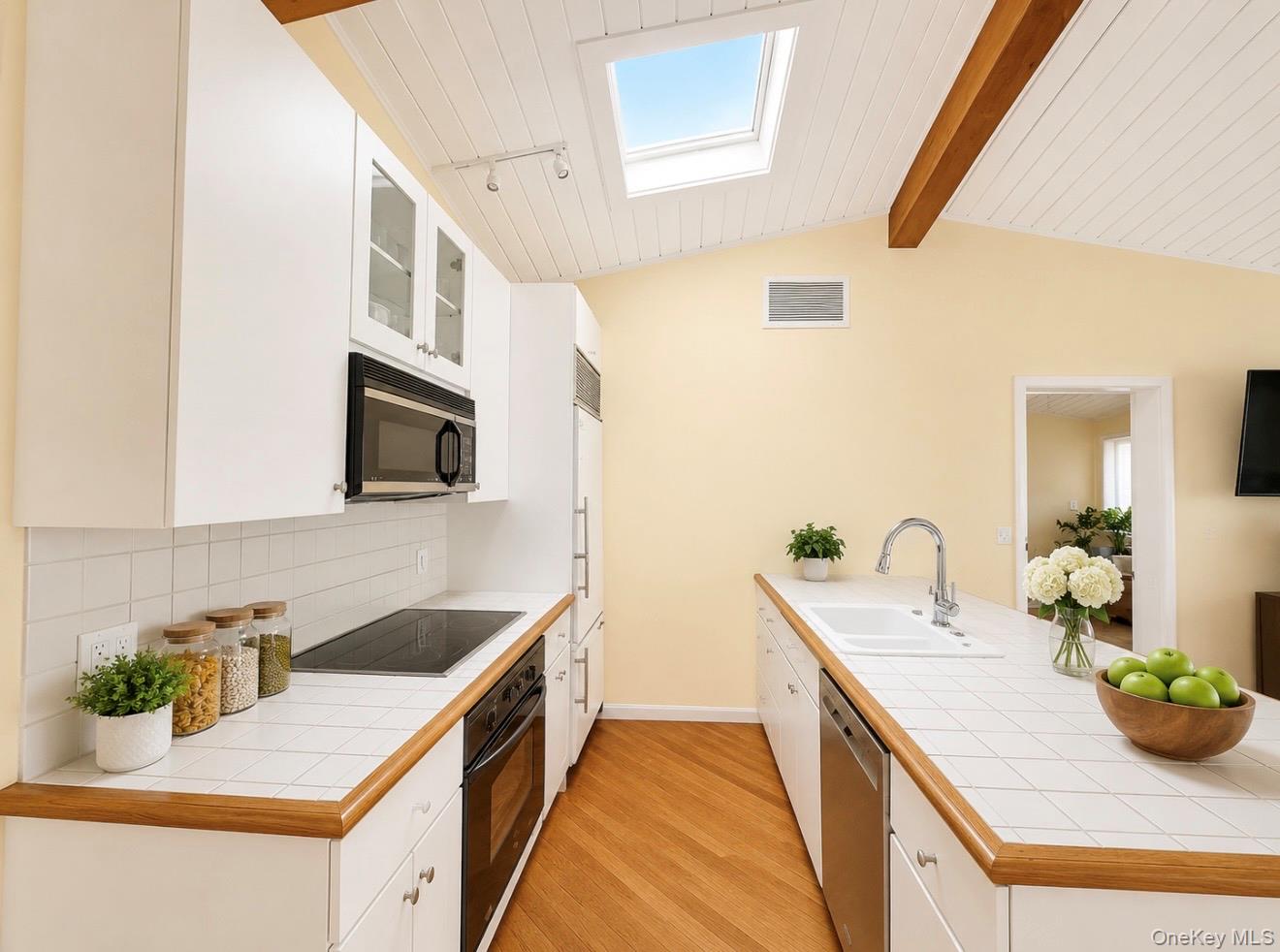 35 Library Avenue 8 R Property Photo 8