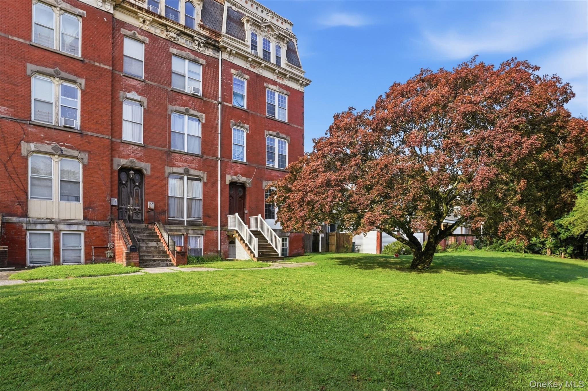 10 Eastman Terrace Property Photo 1