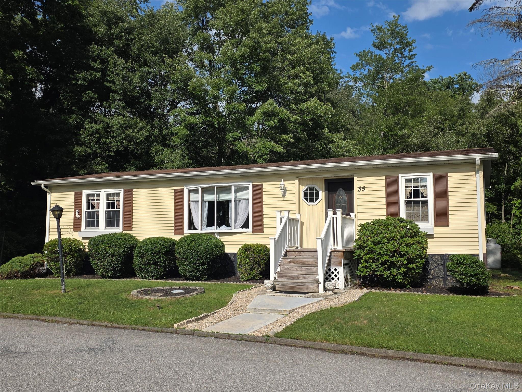 35 Perry Road Property Photo 2