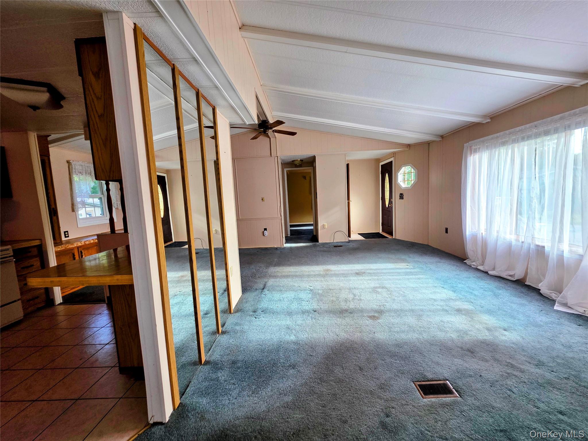 35 Perry Road Property Photo 6