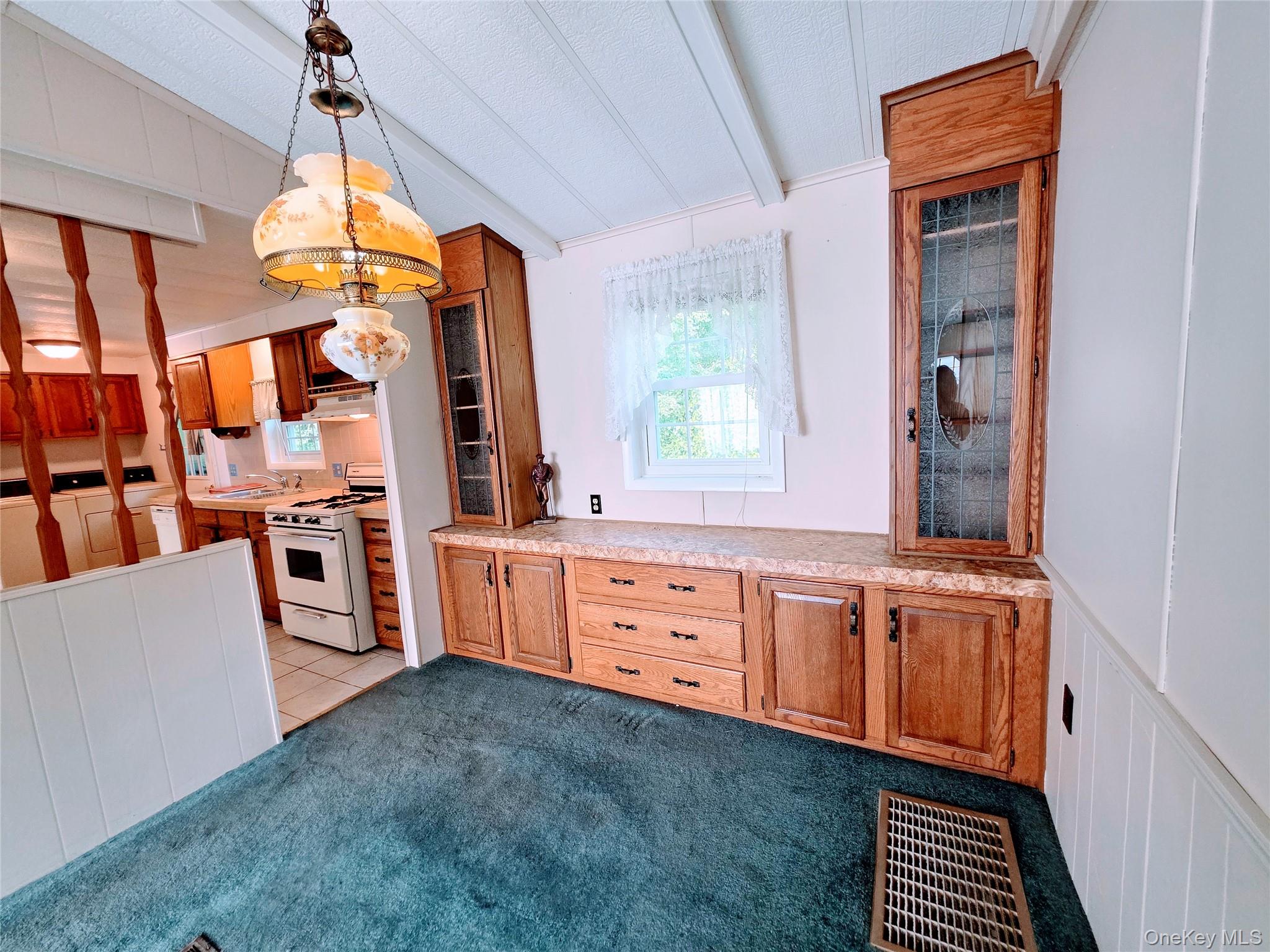 35 Perry Road Property Photo 11
