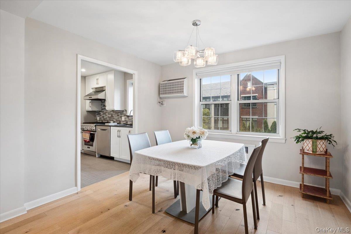7 Chateaux Circle 7f Property Photo 9