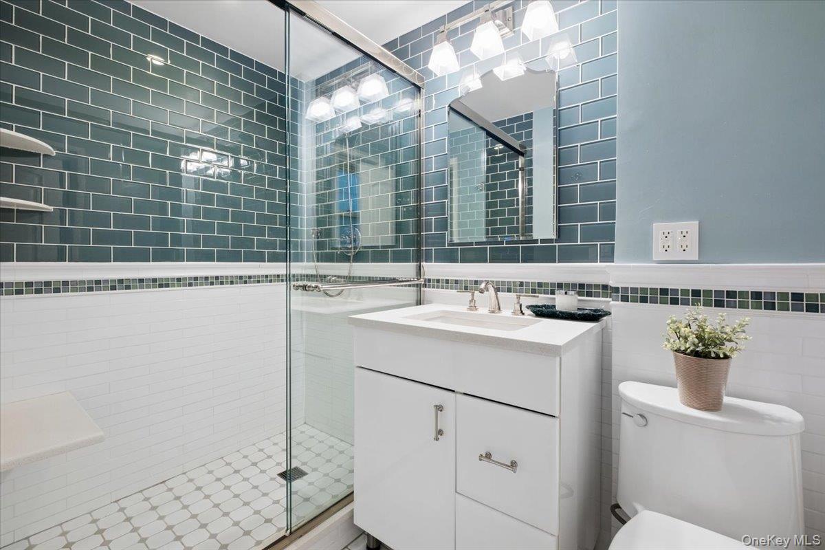 7 Chateaux Circle 7f Property Photo 16