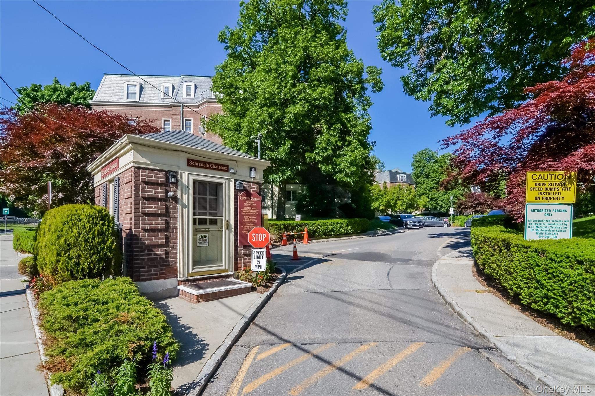 7 Chateaux Circle 7f Property Photo 21