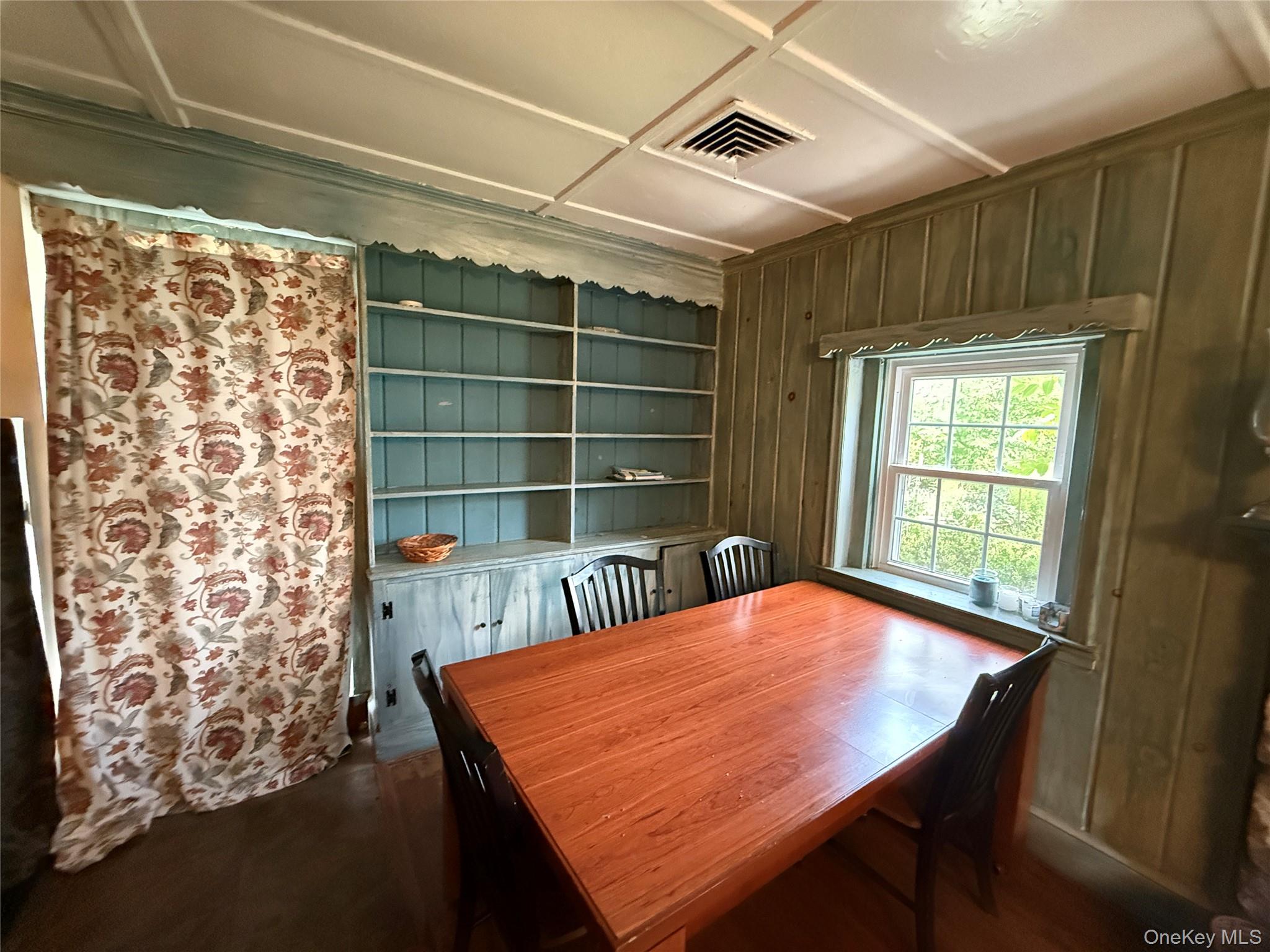 649 Lakes Road Property Photo 6