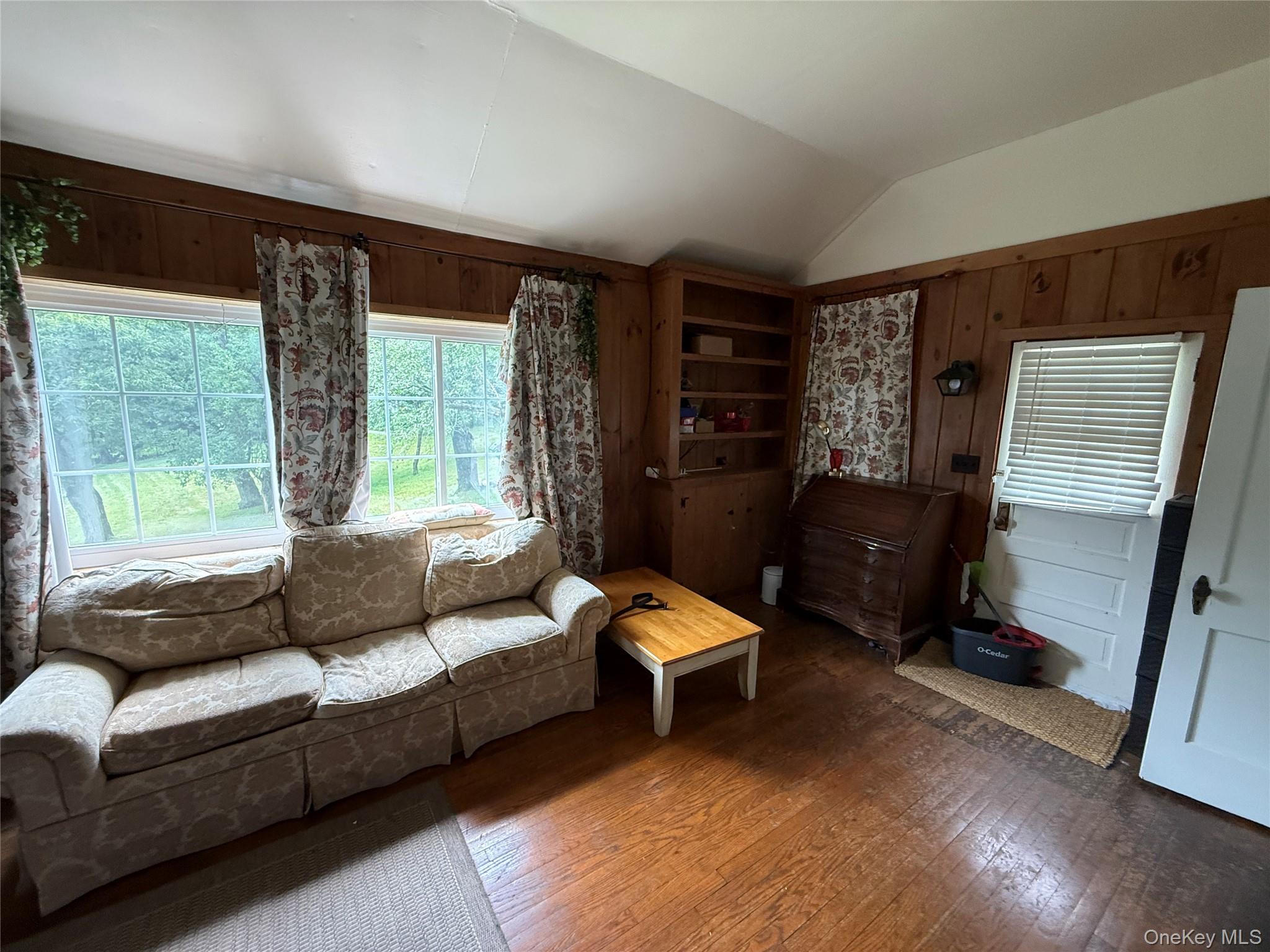 649 Lakes Road Property Photo 7
