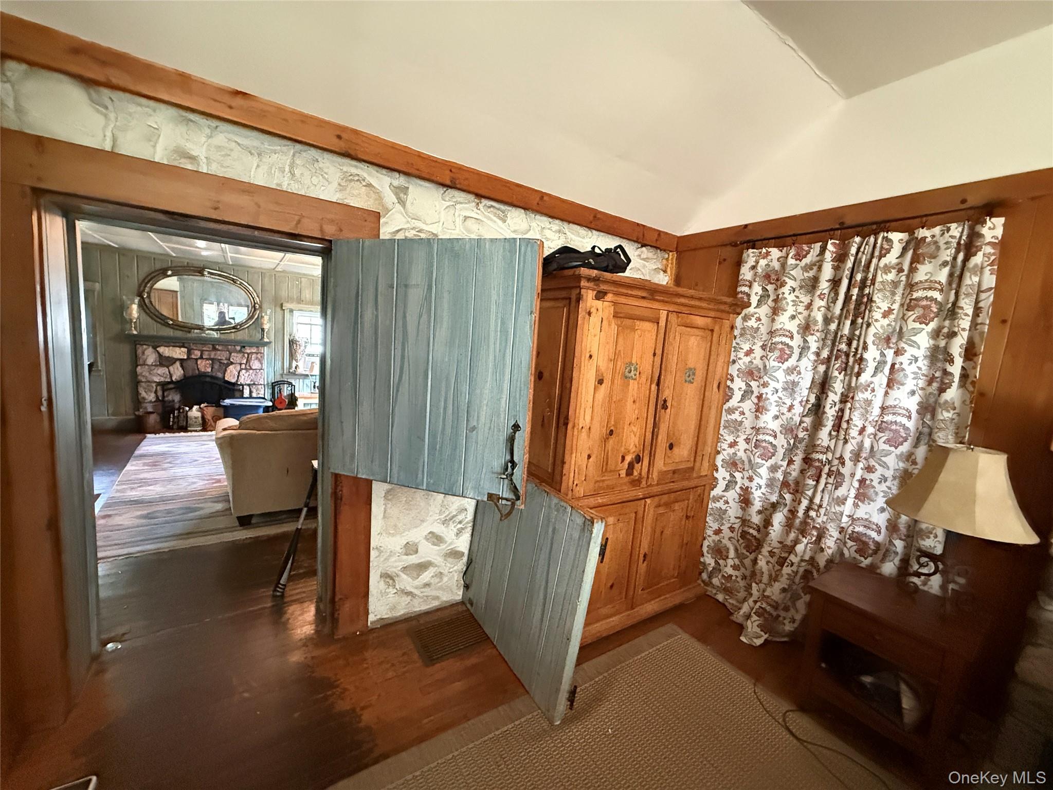 649 Lakes Road Property Photo 11