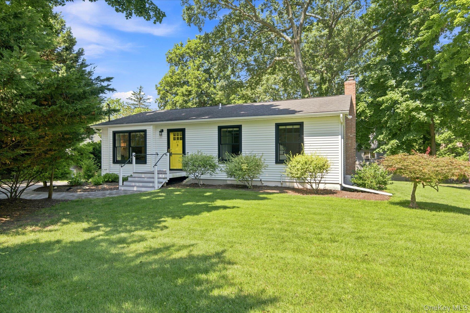 20 Lynbrook Drive Property Photo 1