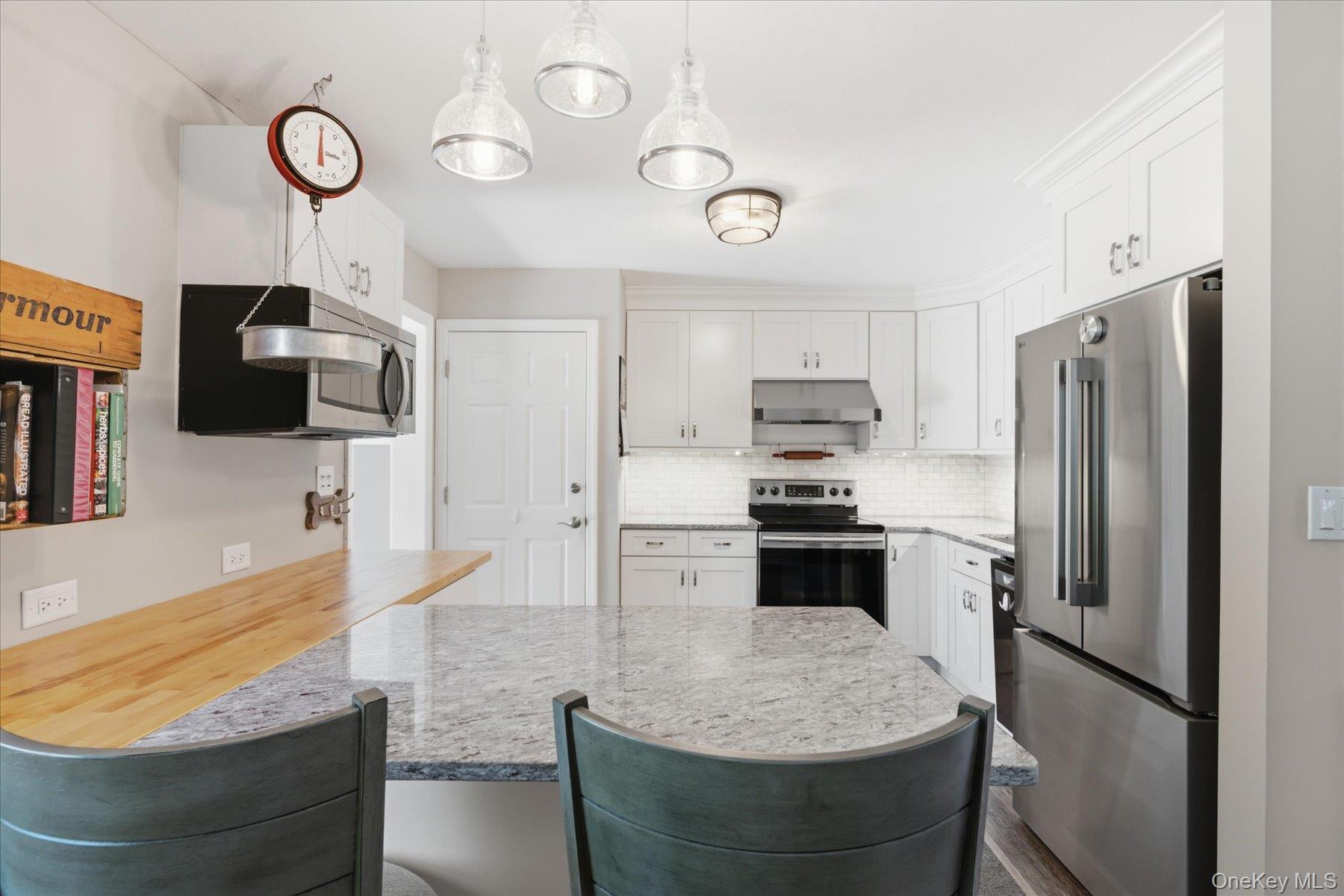20 Lynbrook Drive Property Photo 16
