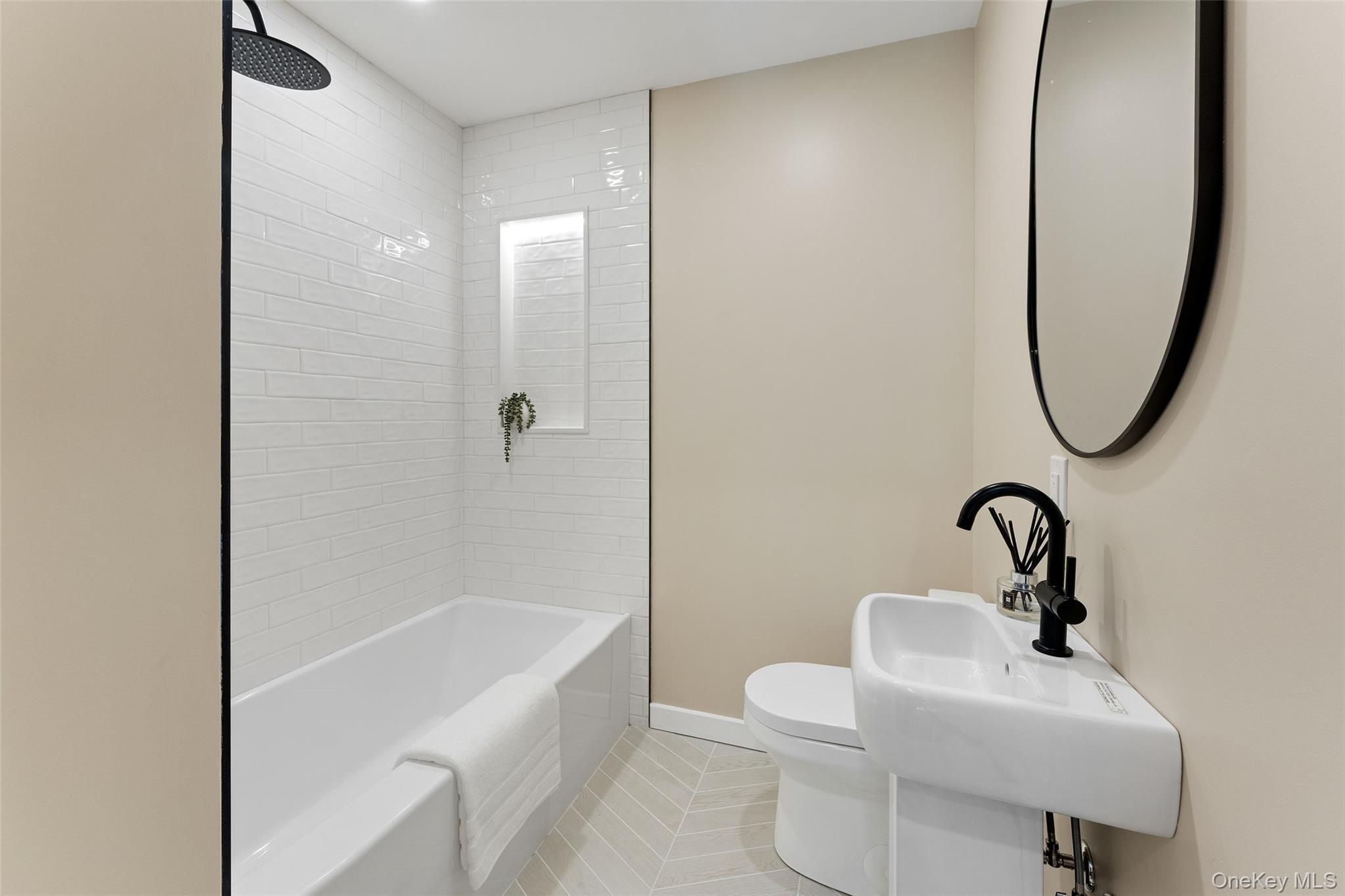 121 Duxbury Road Property Photo 19