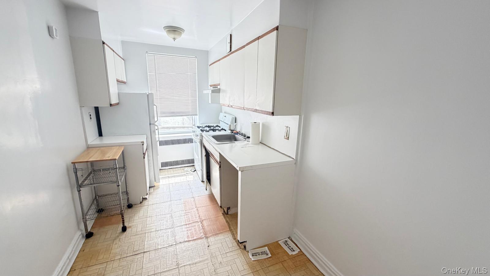 61-41 Saunders Street B67 Property Photo 2