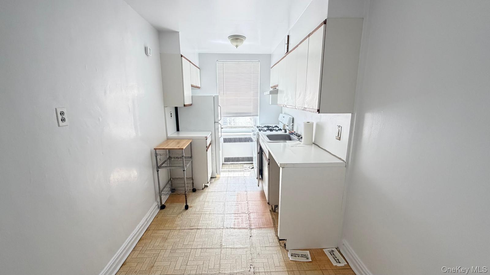61-41 Saunders Street B67 Property Photo 17