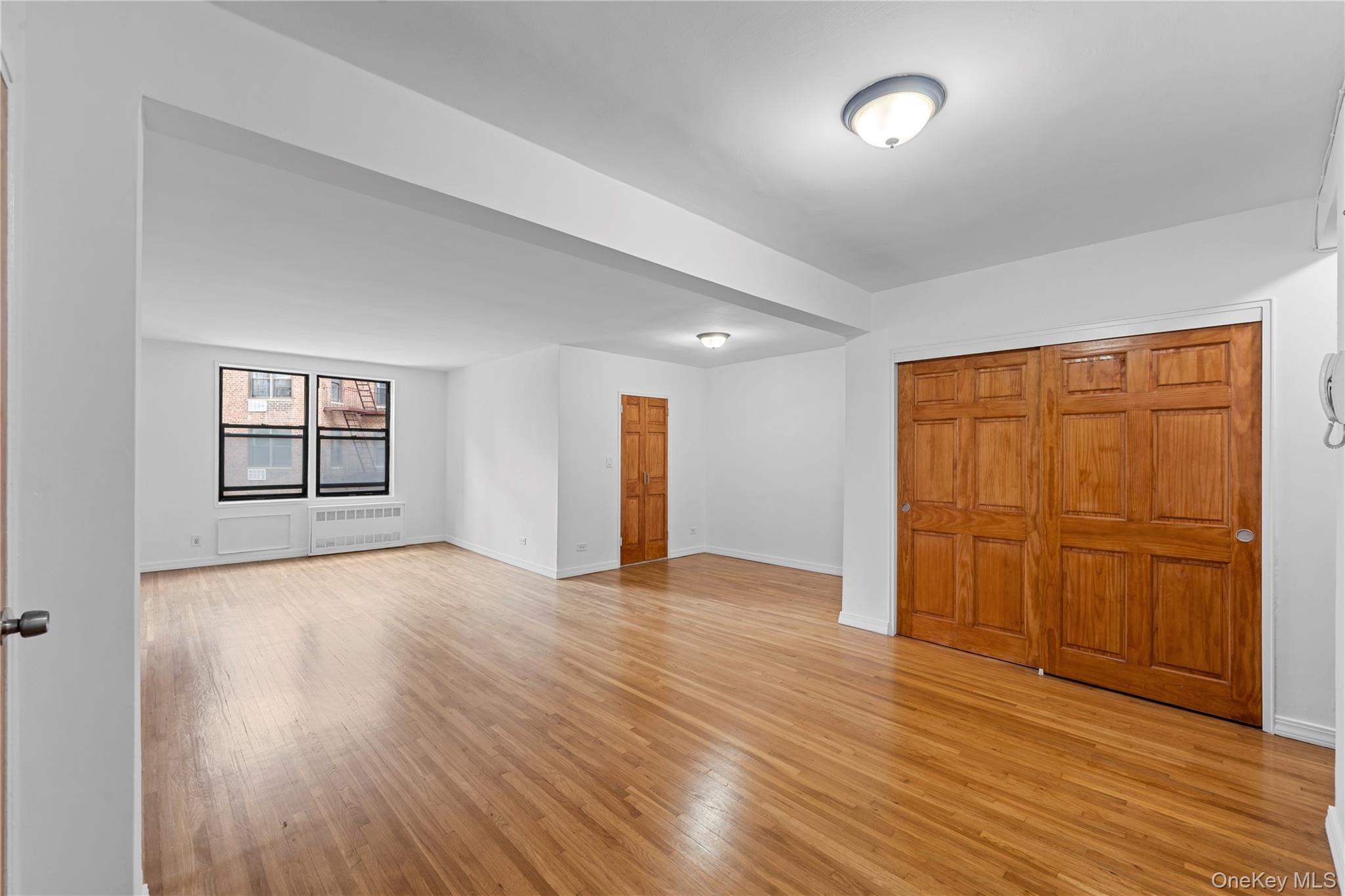 100-25 Queens Boulevard 4jj Property Photo 7