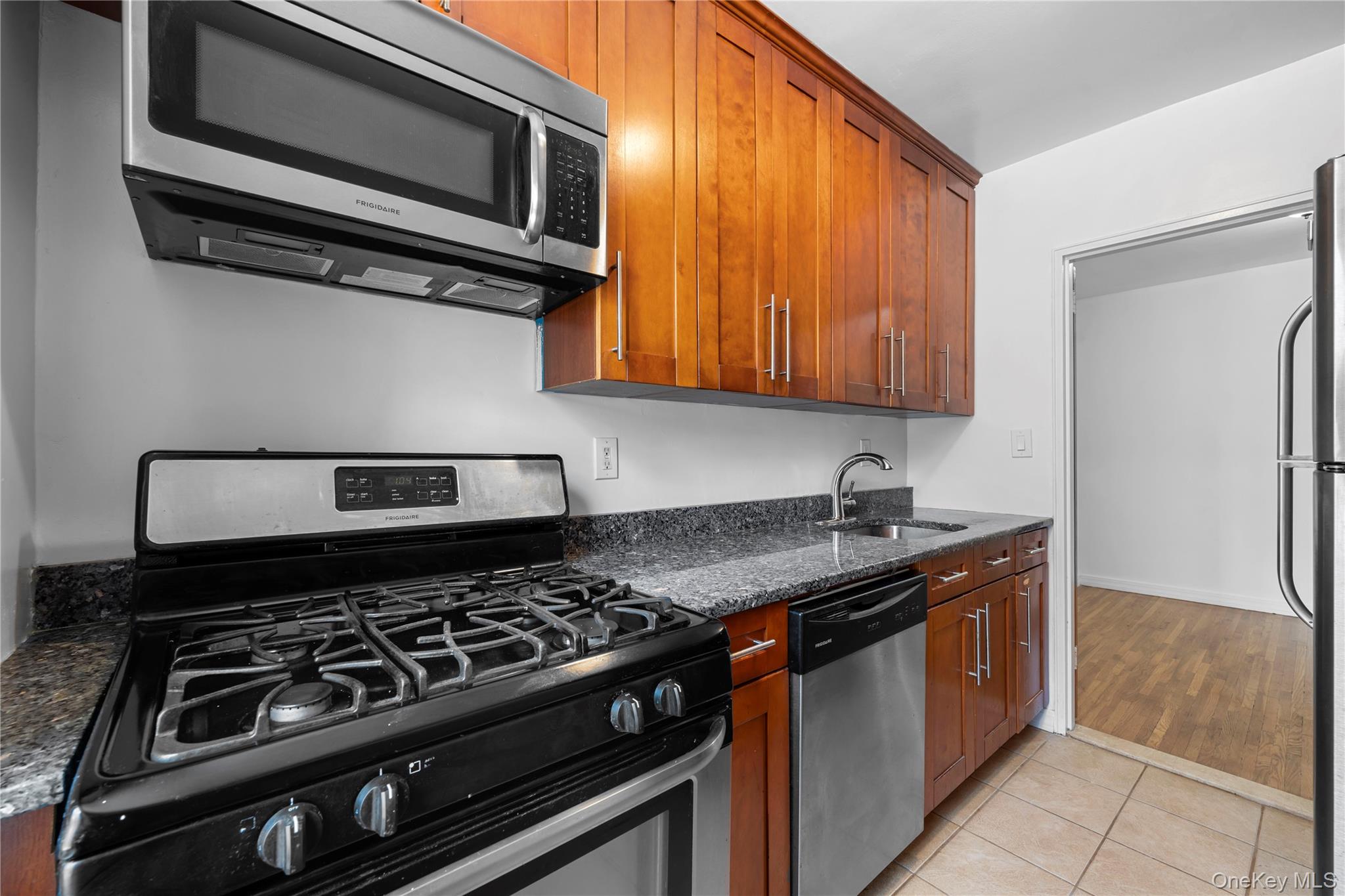 100-25 Queens Boulevard 4jj Property Photo 21