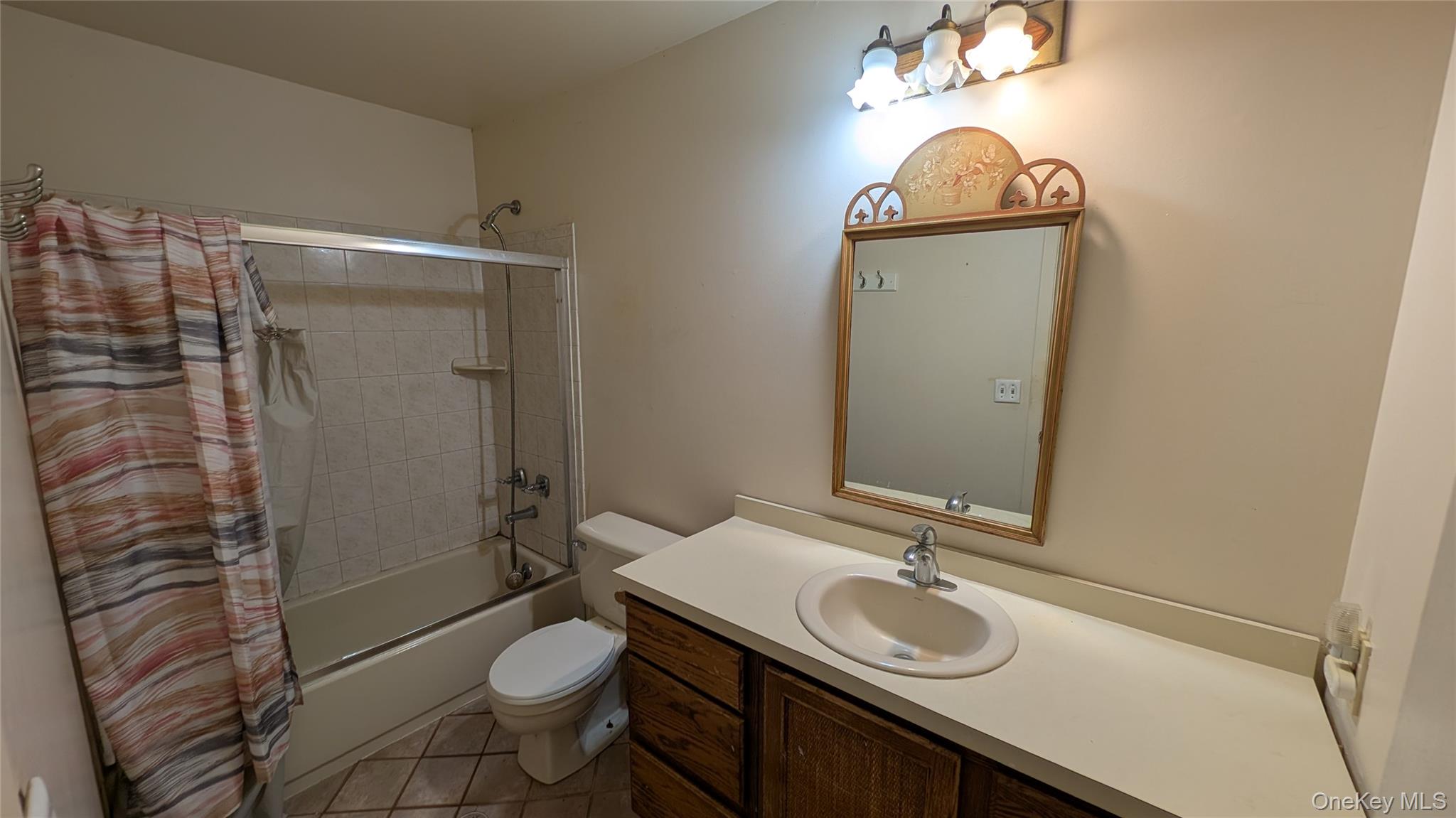 14 Tall Tree Lane Property Photo 8